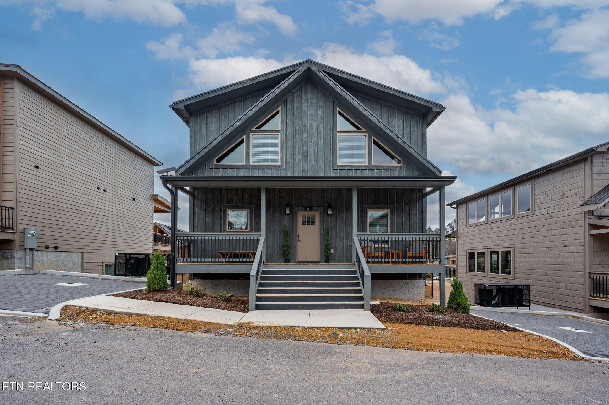 411 Hatchet Way Property Photo