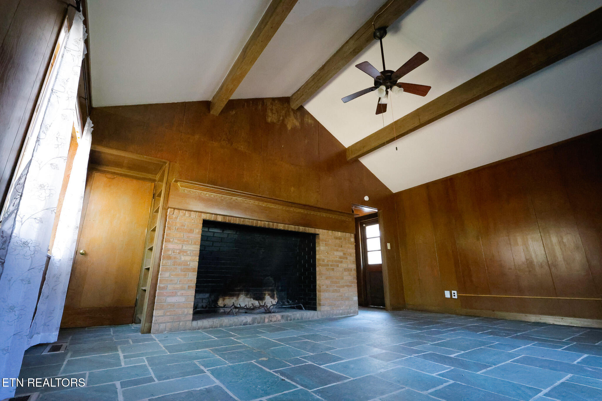 3408 Montlake Drive Property Photo 6