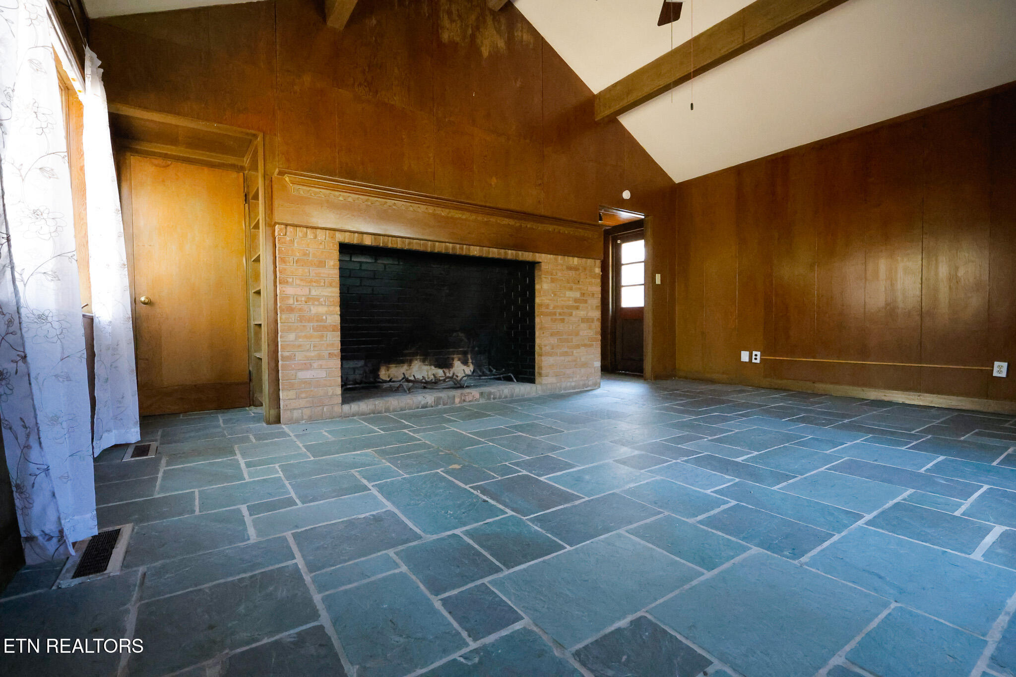 3408 Montlake Drive Property Photo 9
