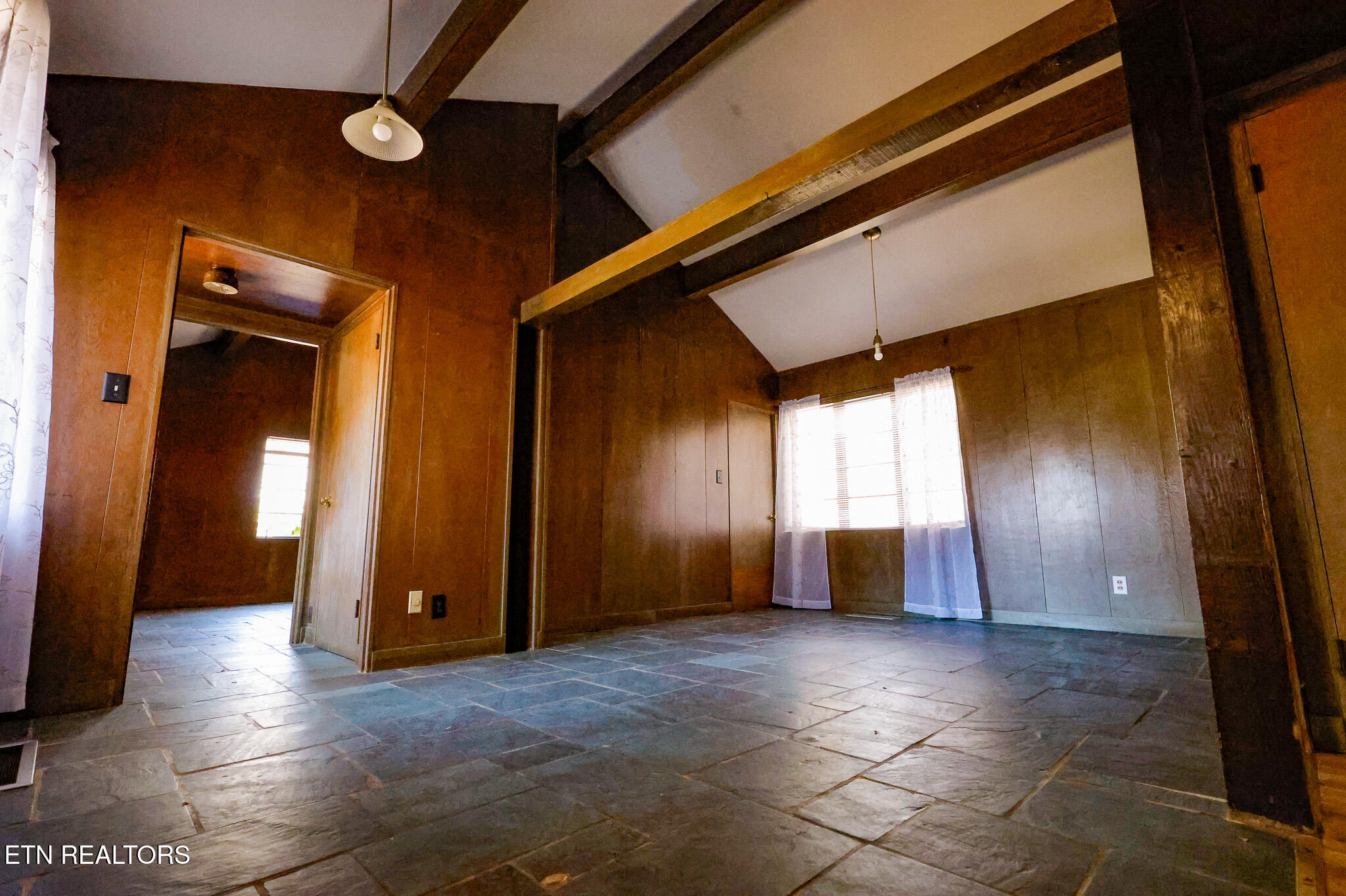 3408 Montlake Drive Property Photo 11