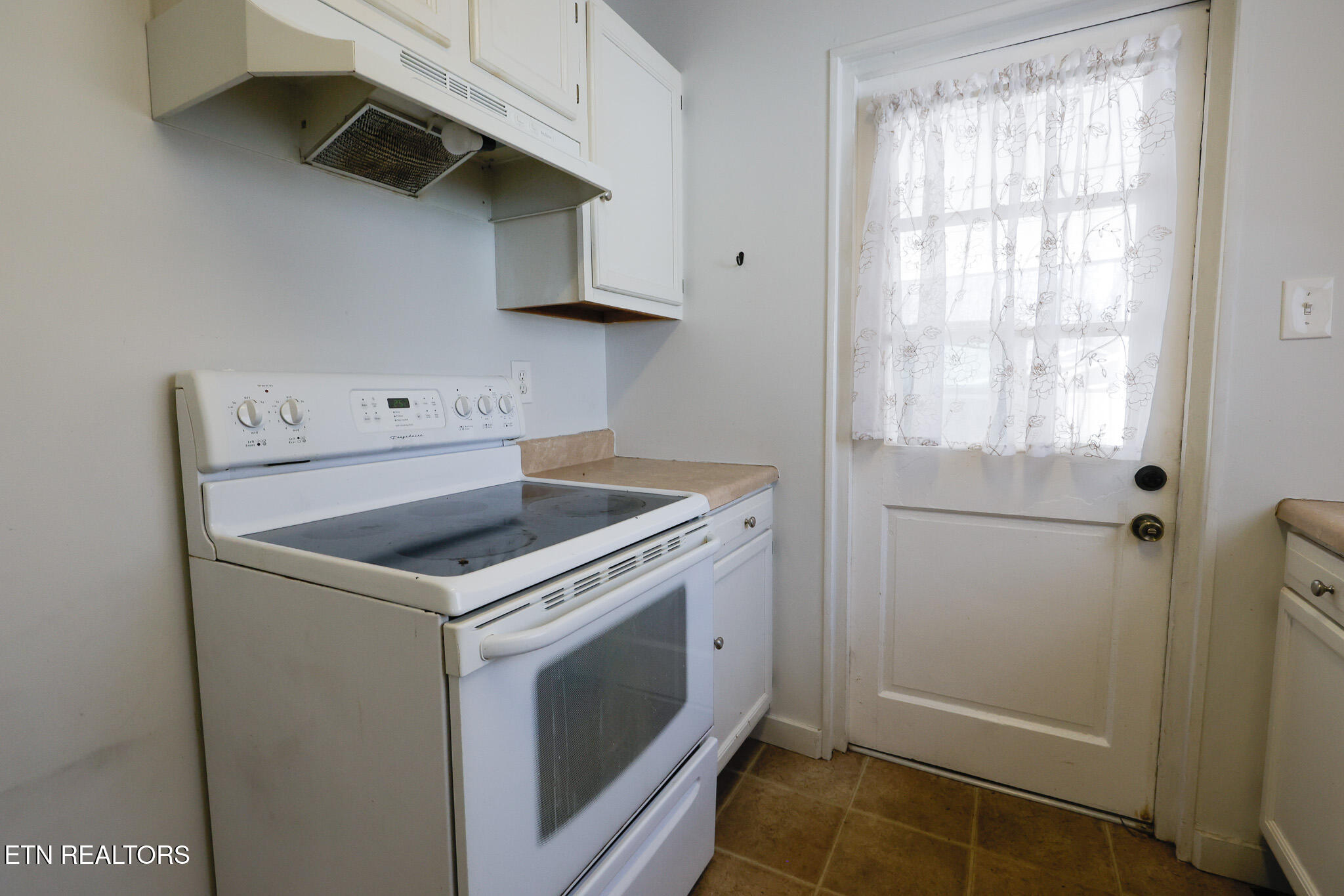 3408 Montlake Drive Property Photo 17