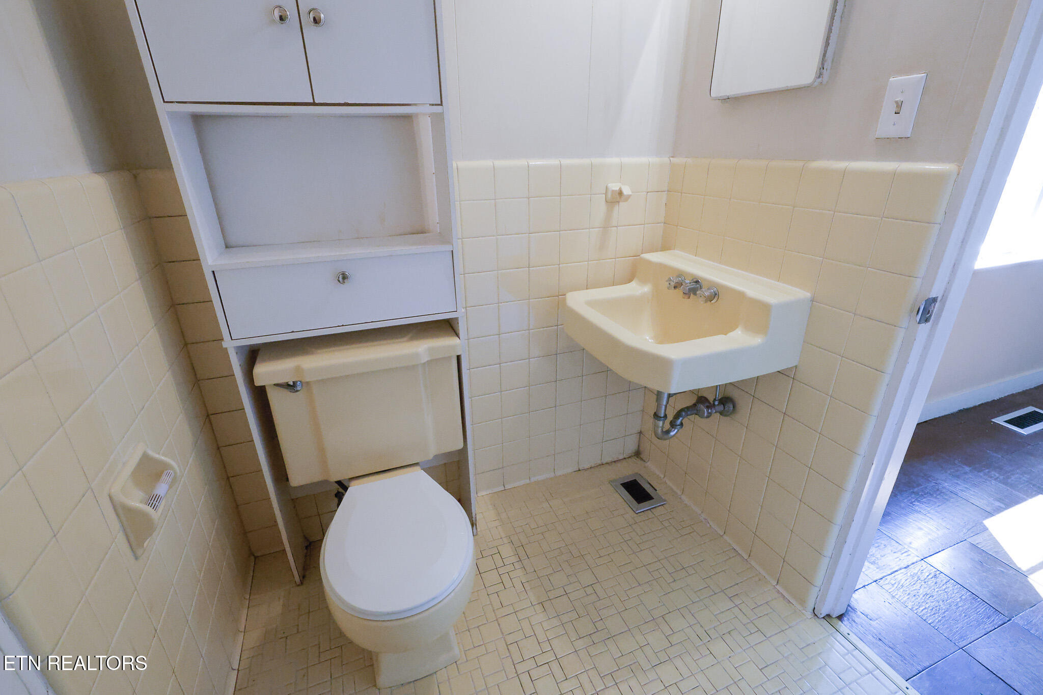 3408 Montlake Drive Property Photo 21