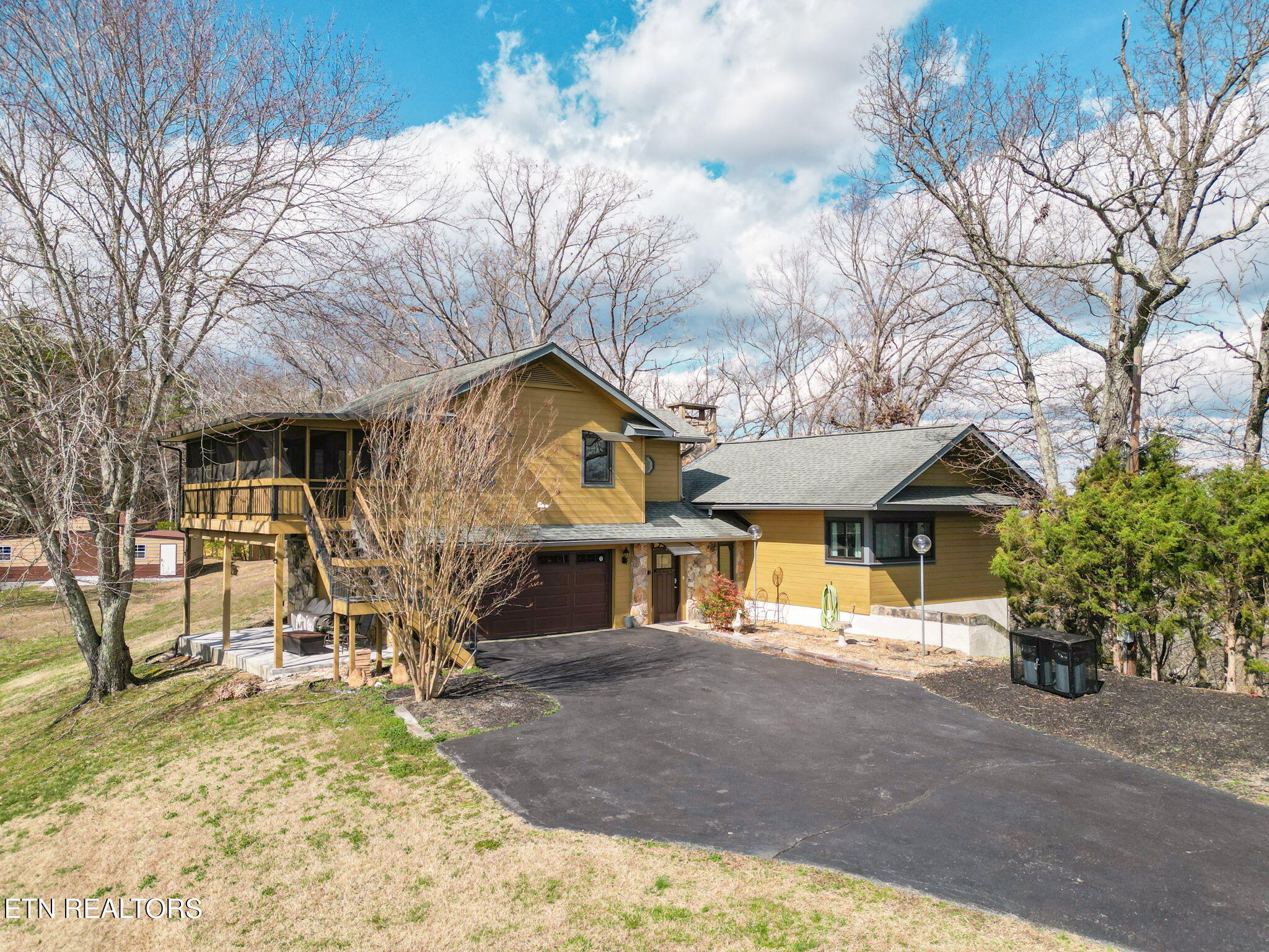 2140 Battle Hill Rd Property Photo