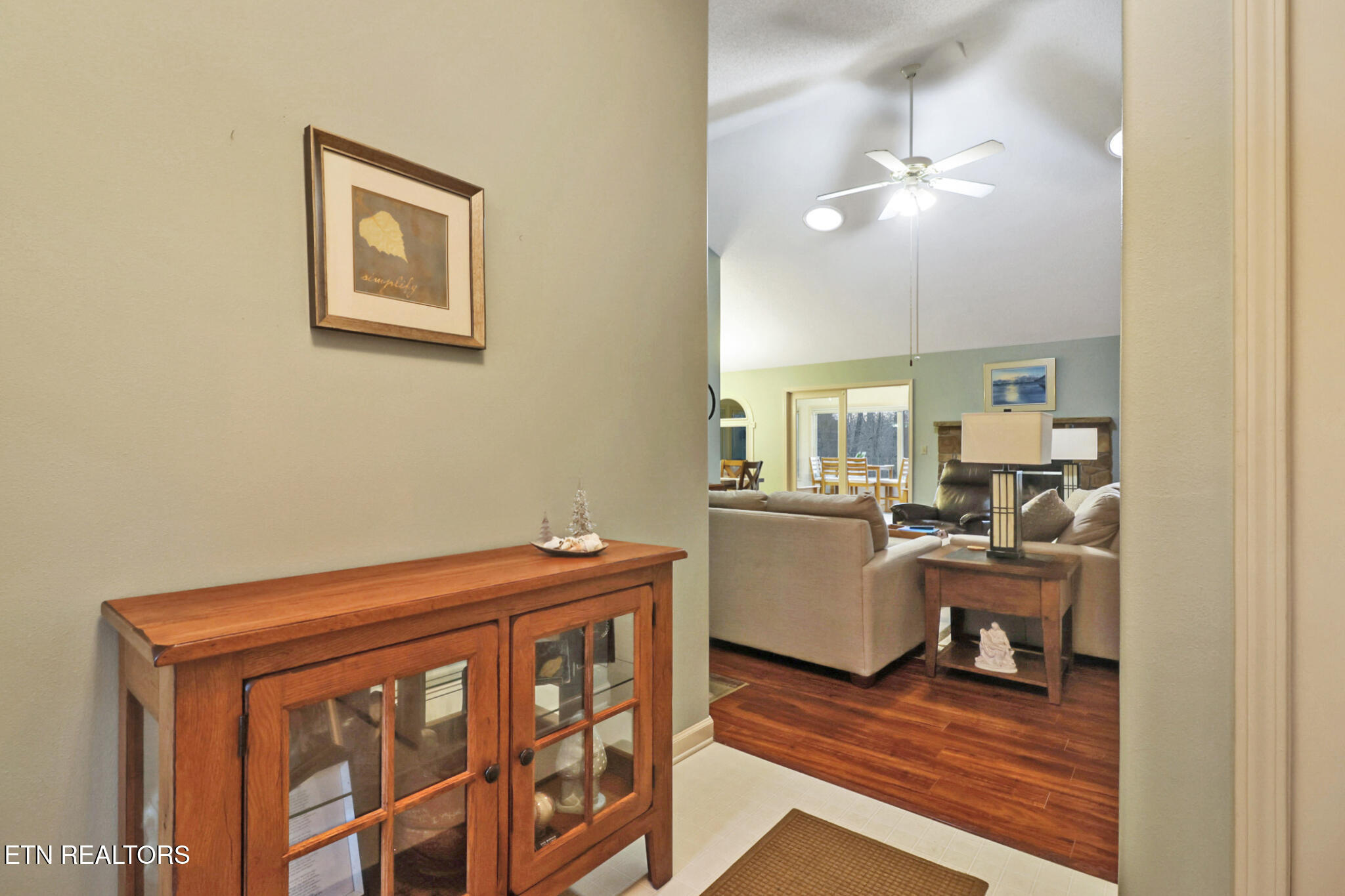 295 Kingsdown Drive Property Photo 11
