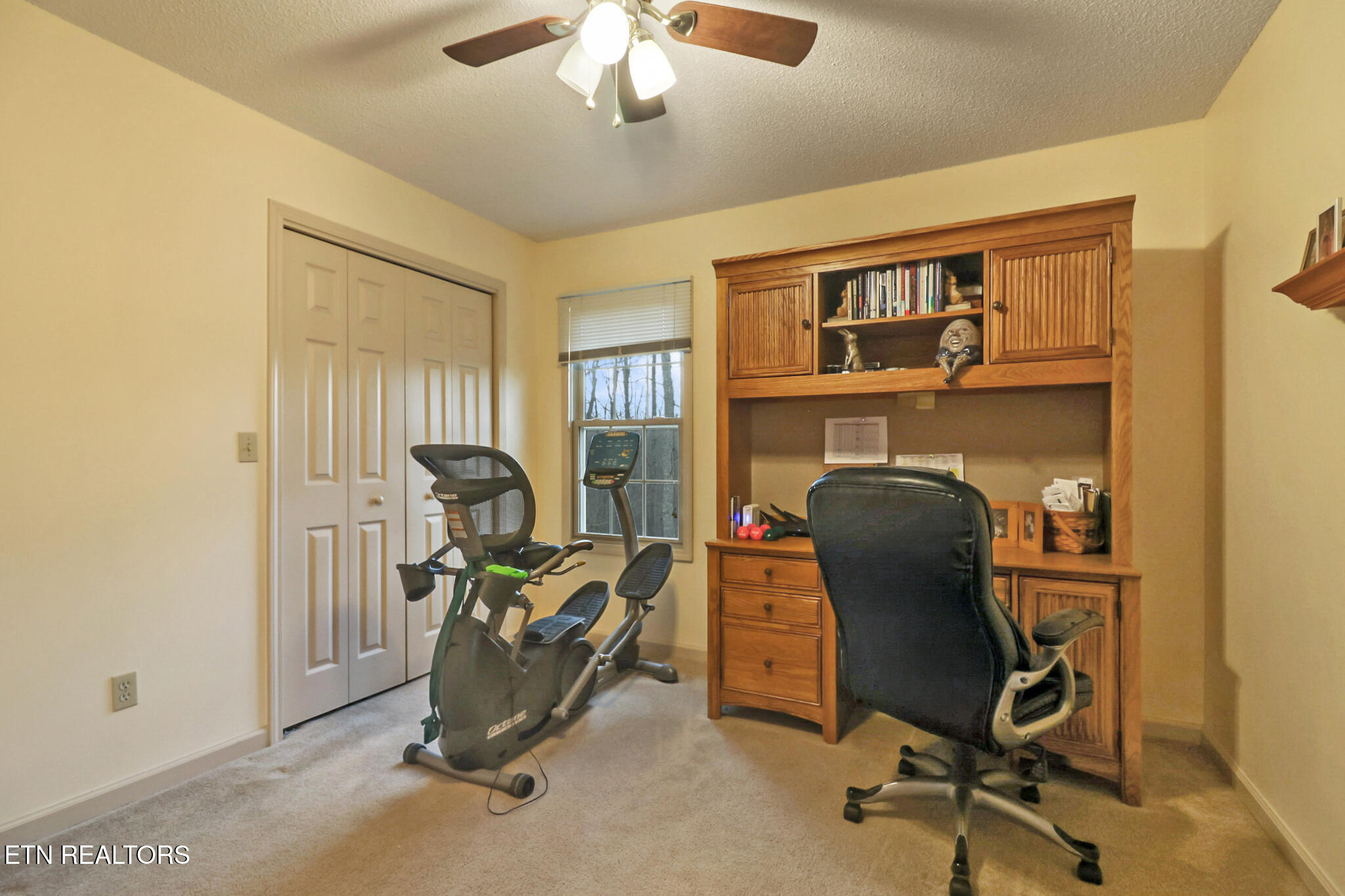 295 Kingsdown Drive Property Photo 18