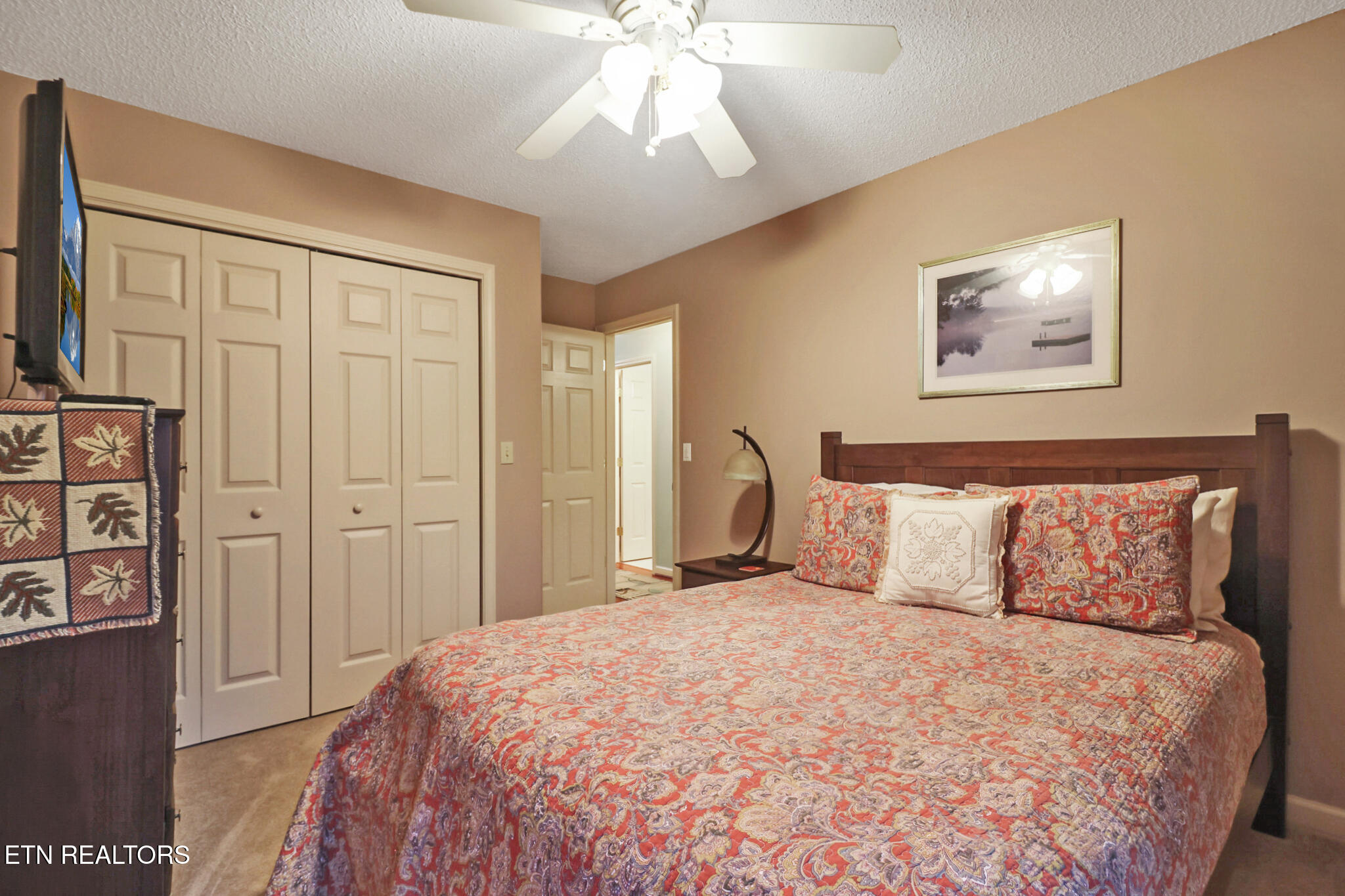 295 Kingsdown Drive Property Photo 20