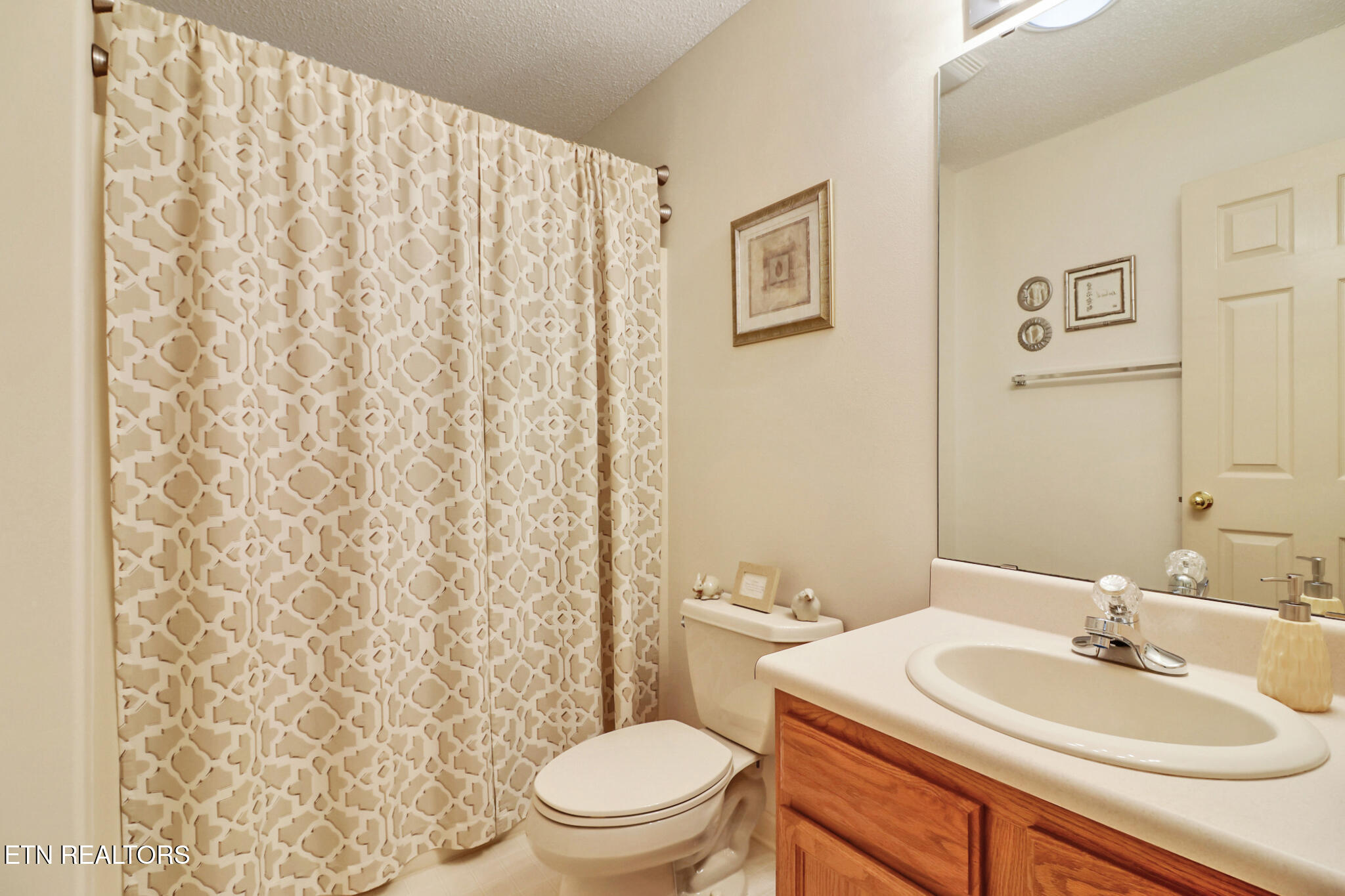 295 Kingsdown Drive Property Photo 21
