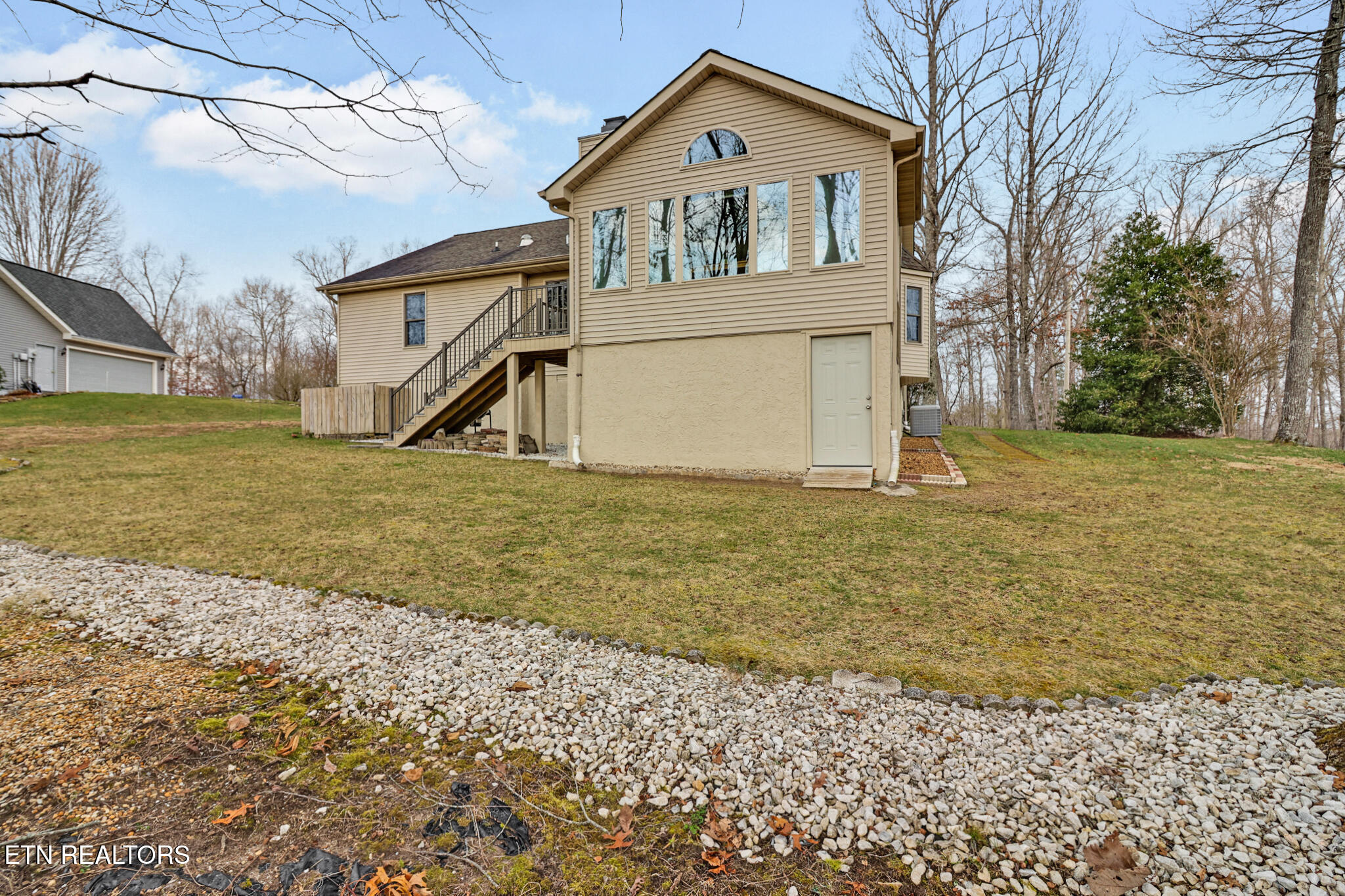295 Kingsdown Drive Property Photo 33