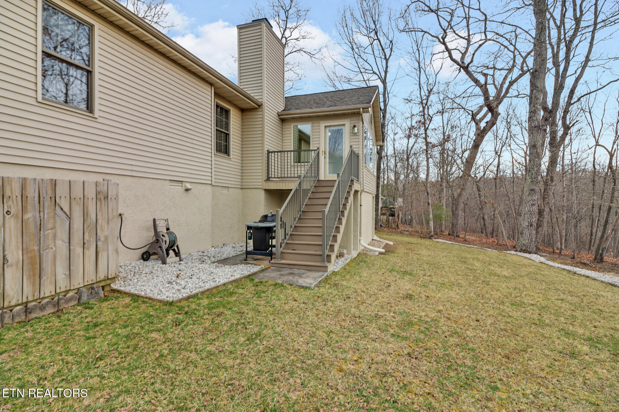 295 Kingsdown Drive Property Photo 35