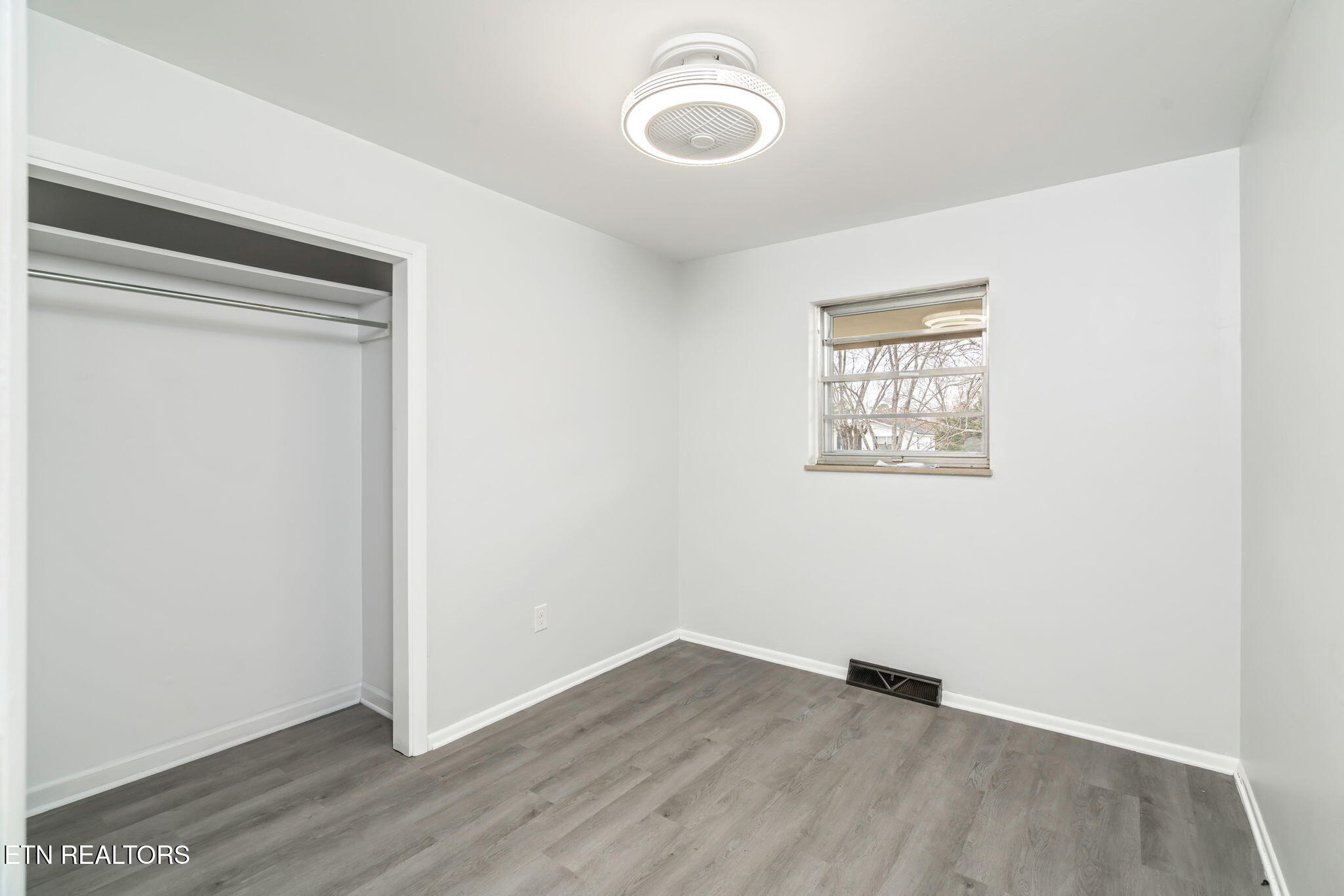 4506 Terrace View Rd Property Photo 16