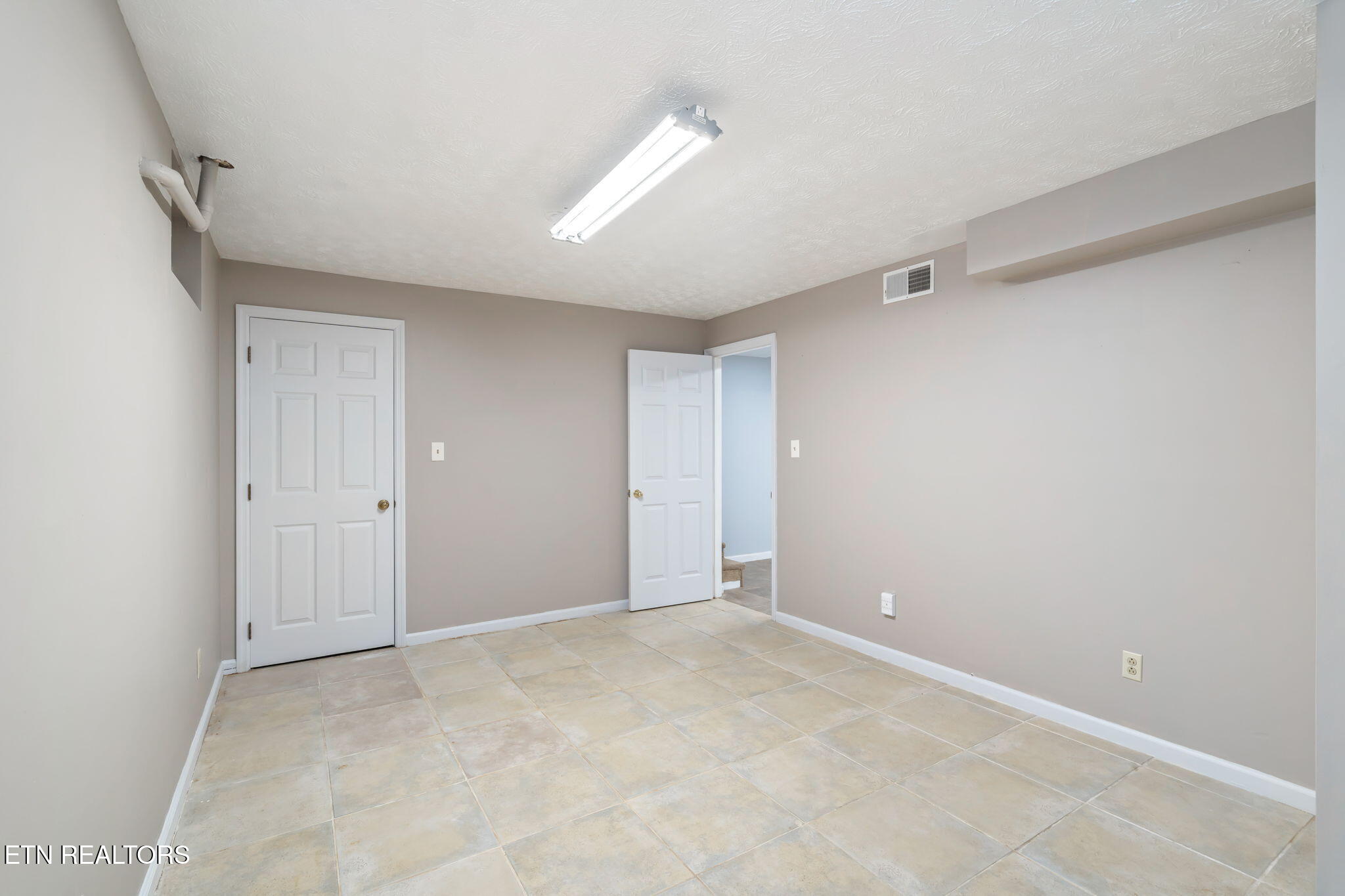 4506 Terrace View Rd Property Photo 32
