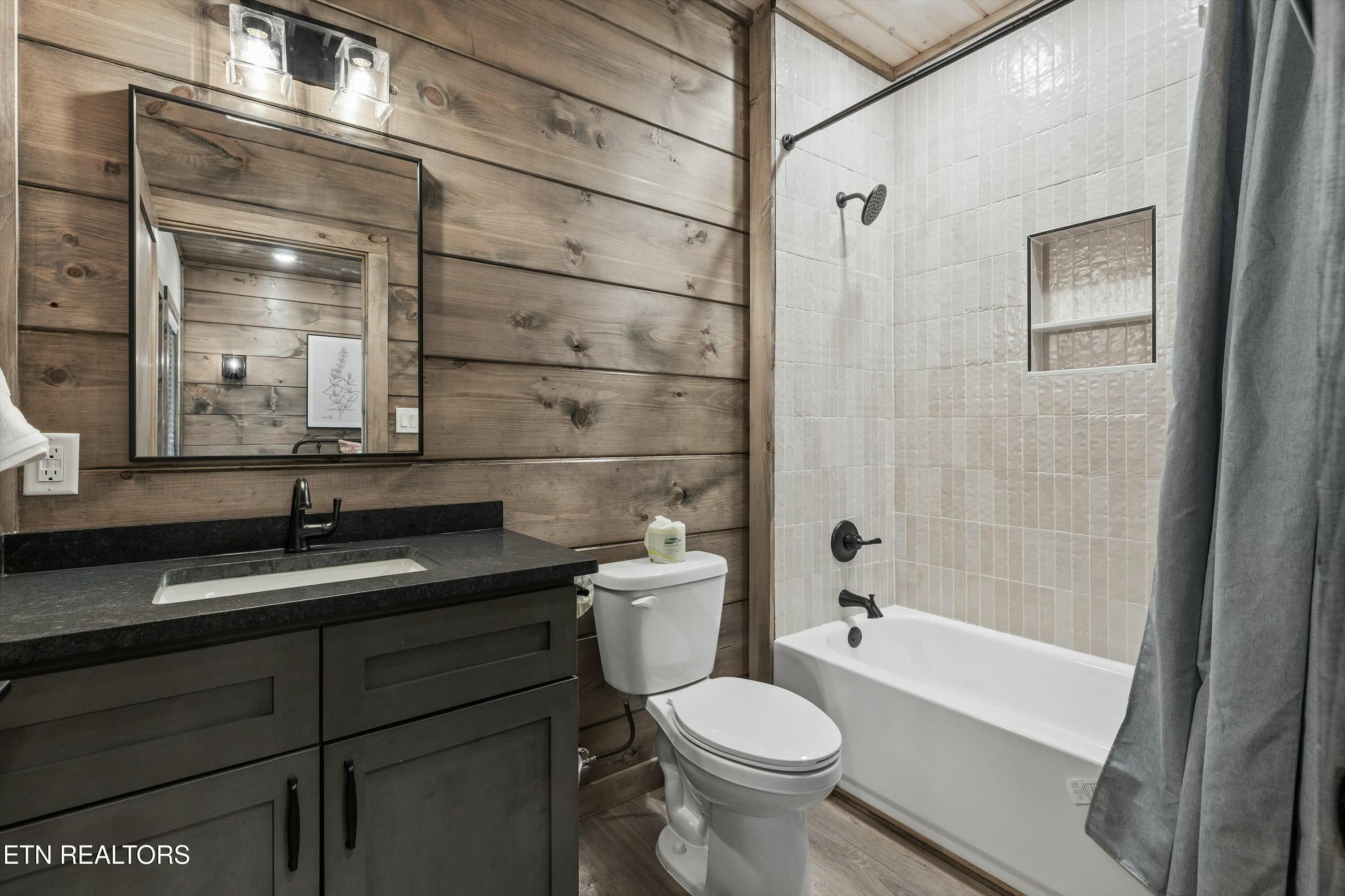 568 Warbonnet Way Property Photo 16