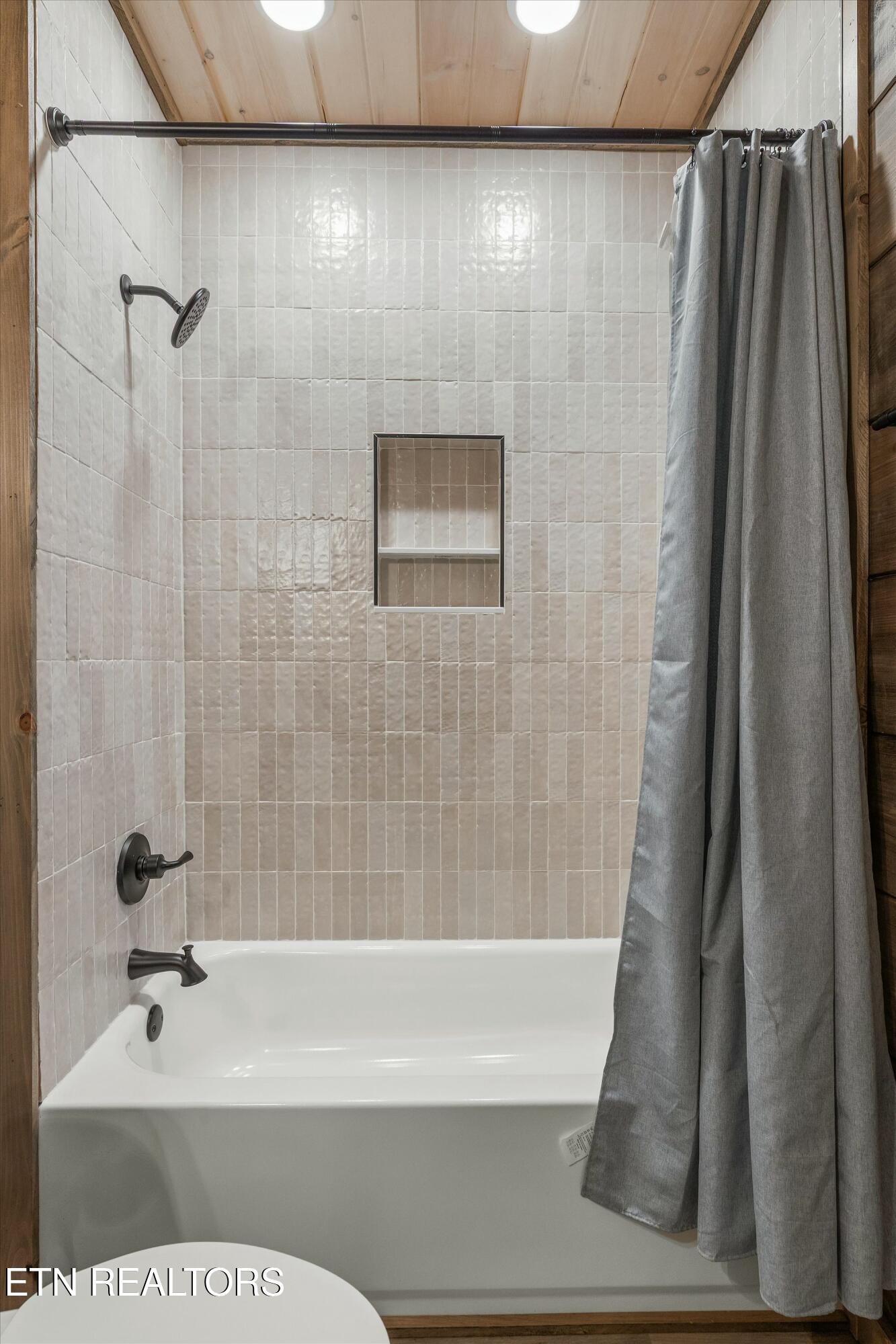 568 Warbonnet Way Property Photo 17