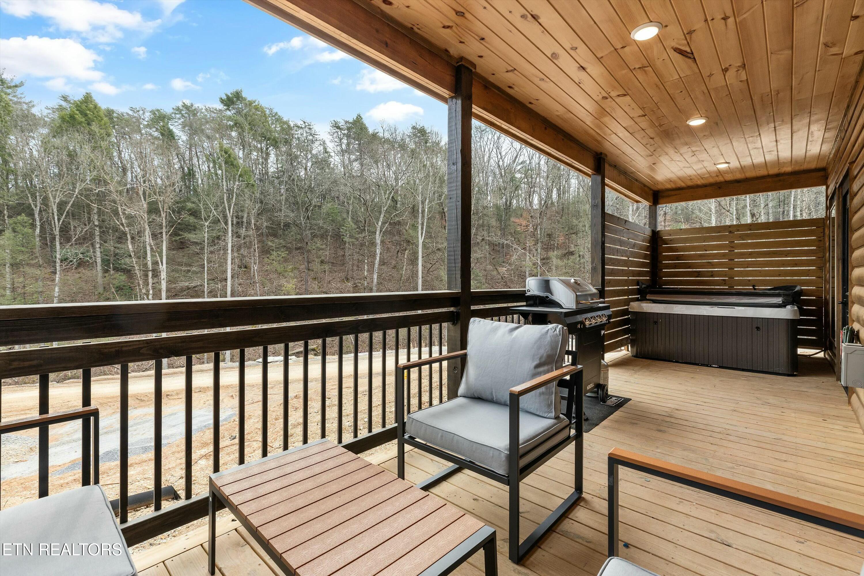 568 Warbonnet Way Property Photo 28