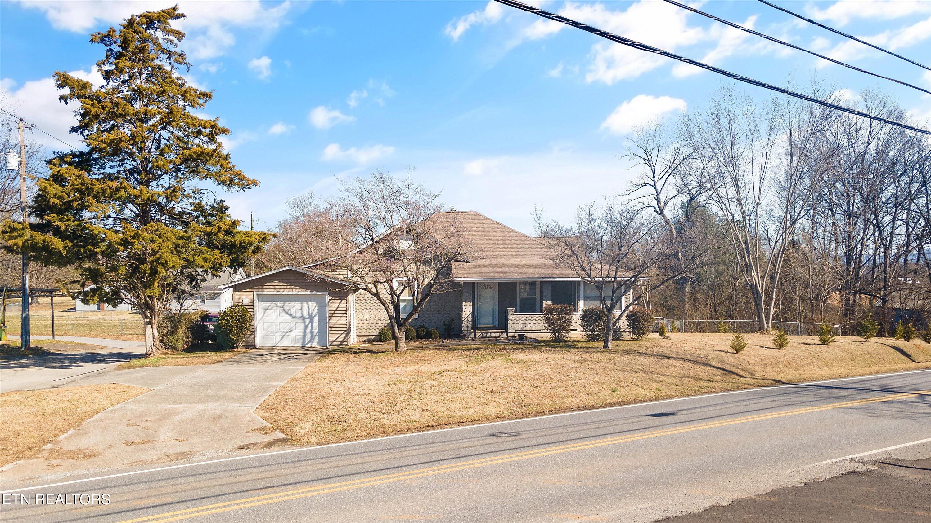 2407 Tuckaleechee Pike Property Photo 3