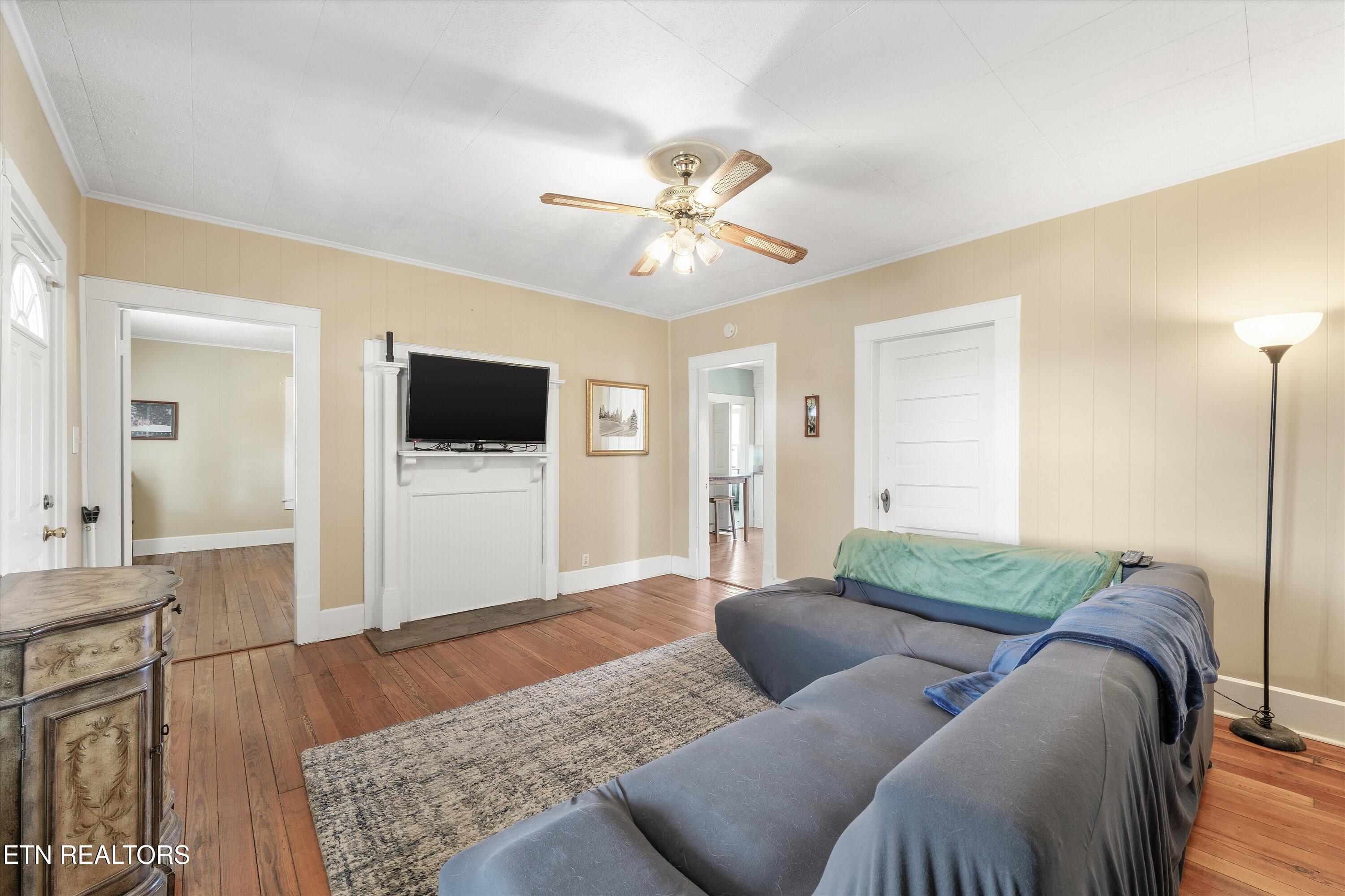 2407 Tuckaleechee Pike Property Photo 11
