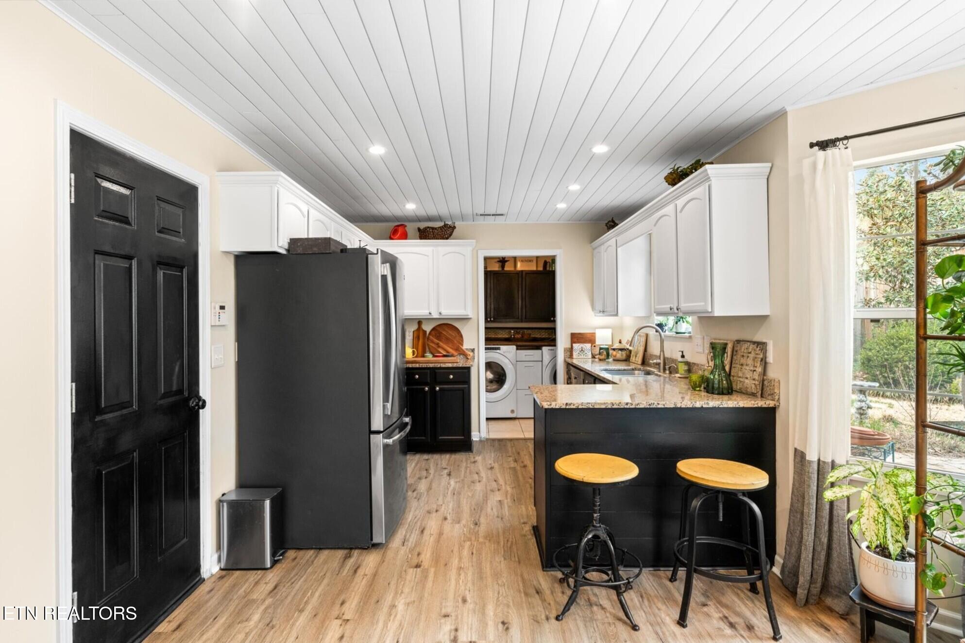 11413 Goldenview Lane Property Photo 6