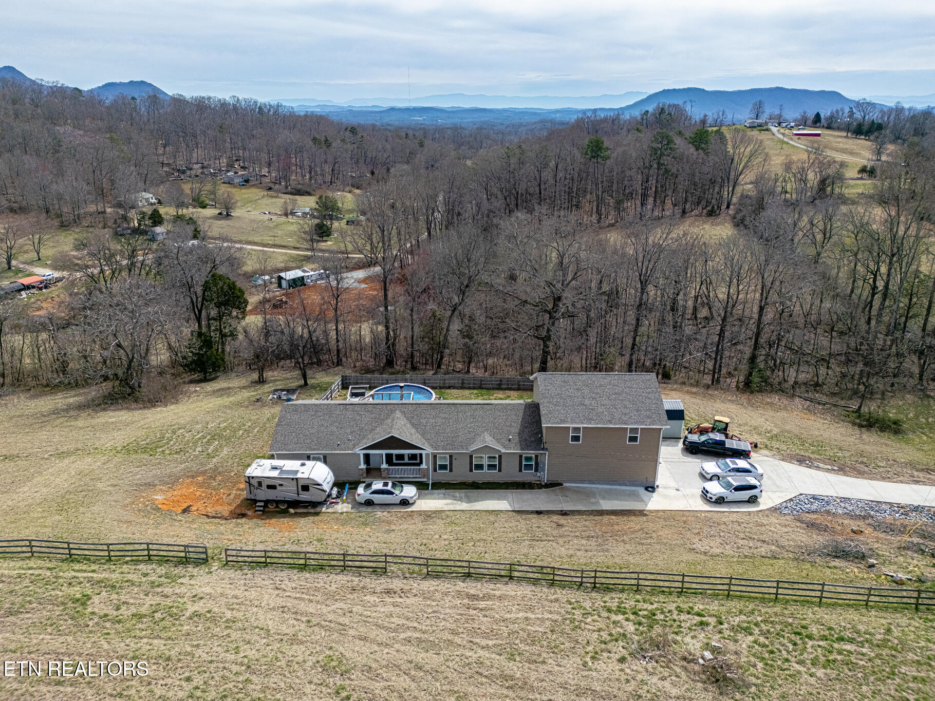 440 Wallace Rd Property Photo