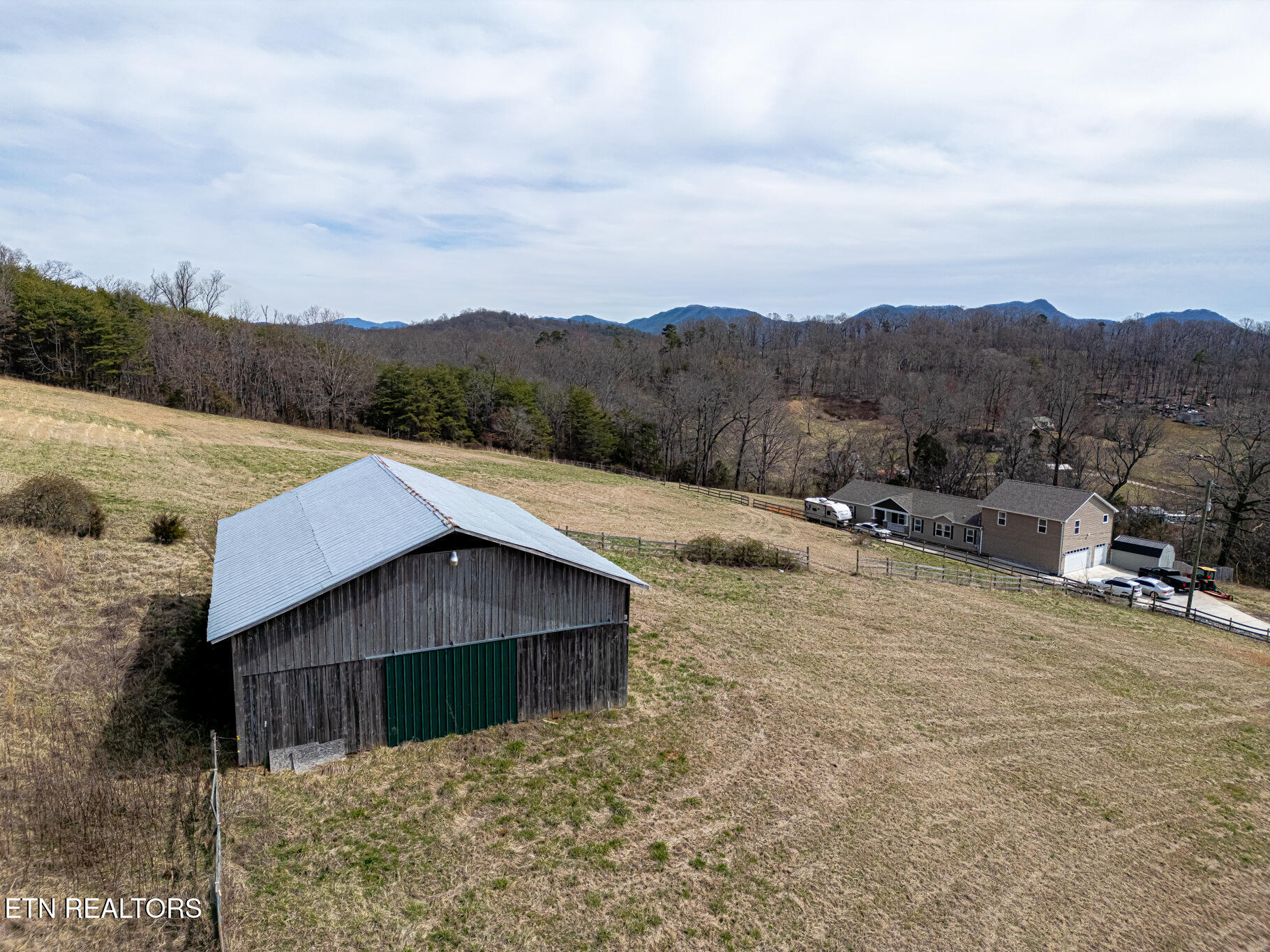 440 Wallace Rd Property Photo 9