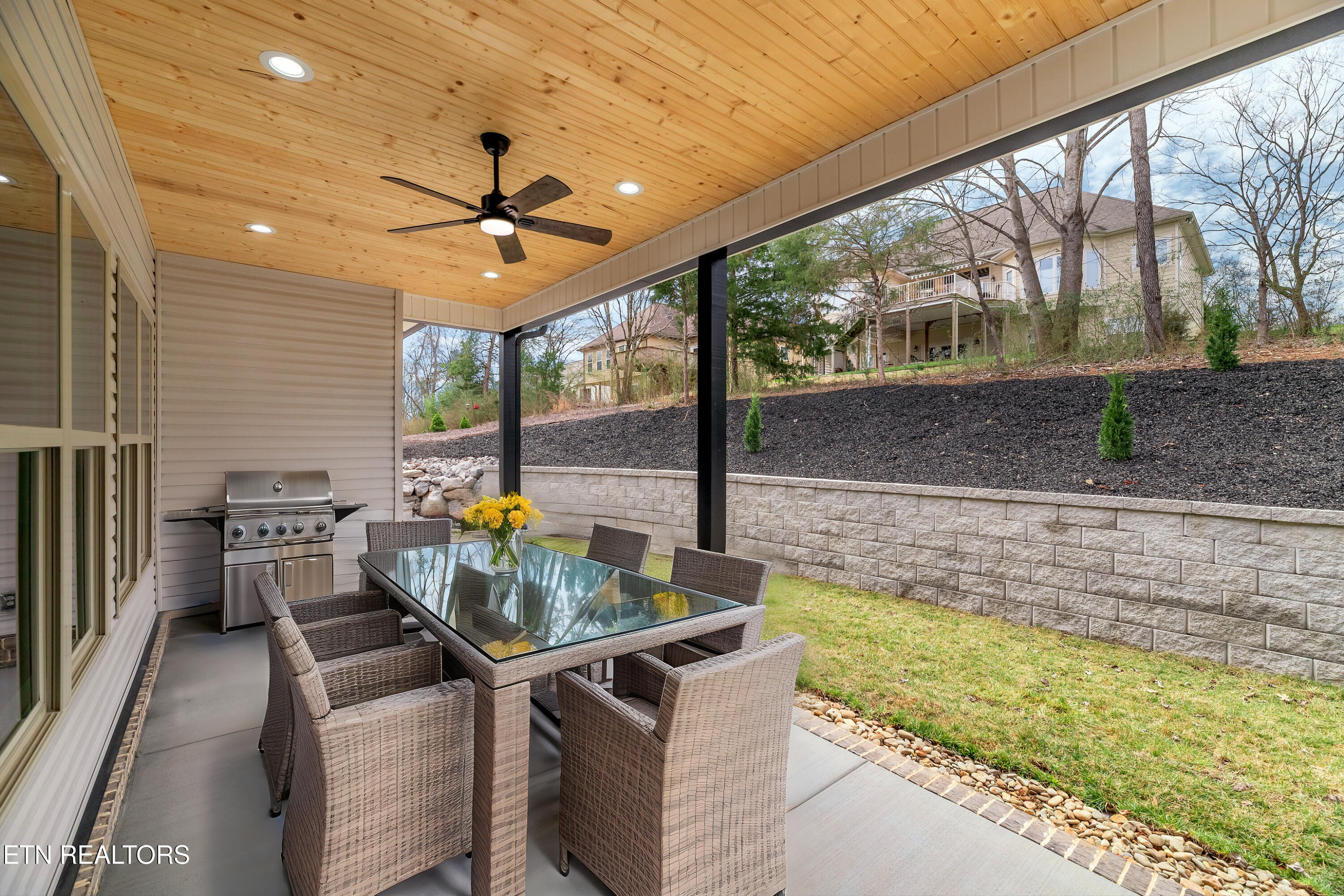 115 Oonoga Way Property Photo 7