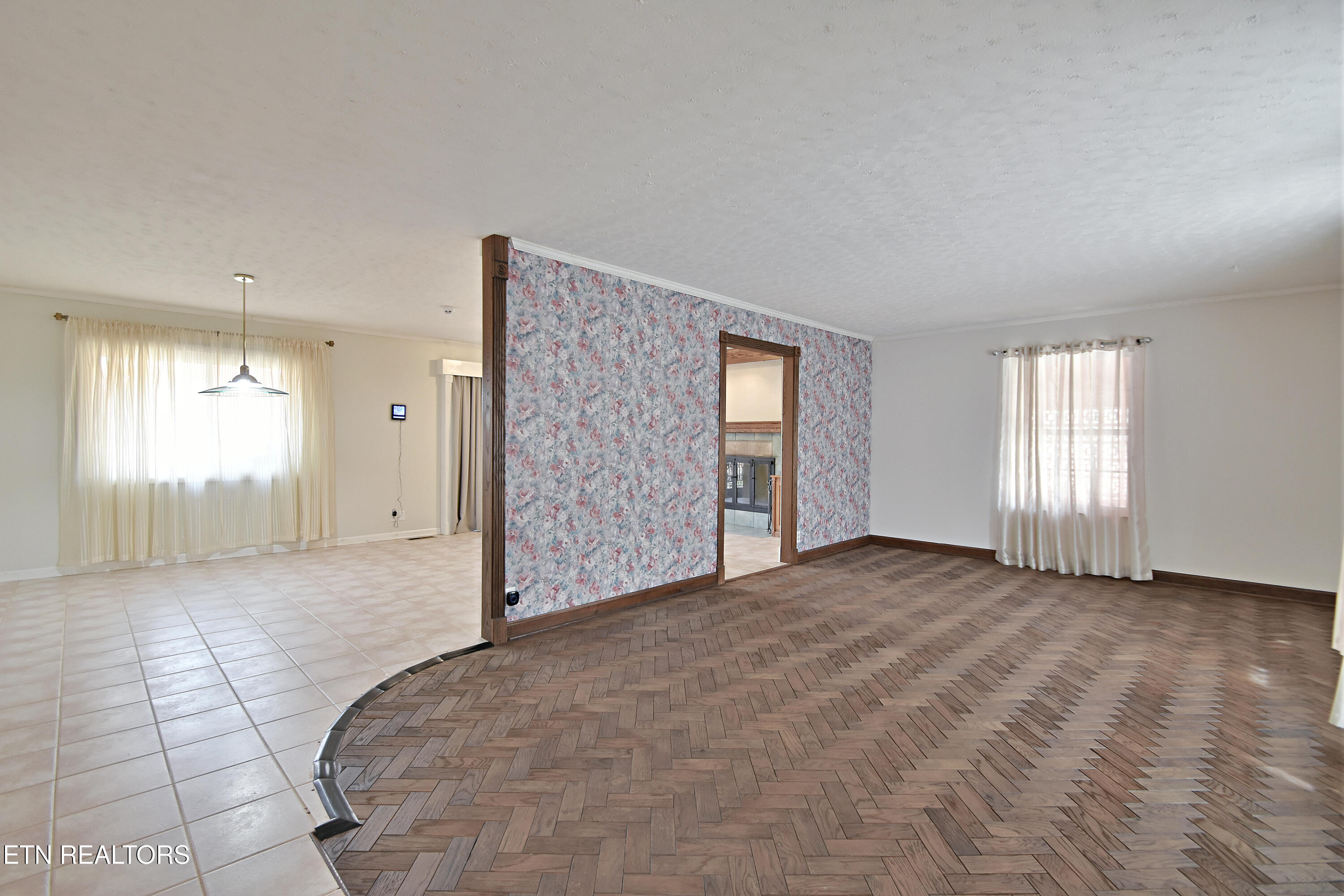 5833 Briercliff Rd Property Photo 2