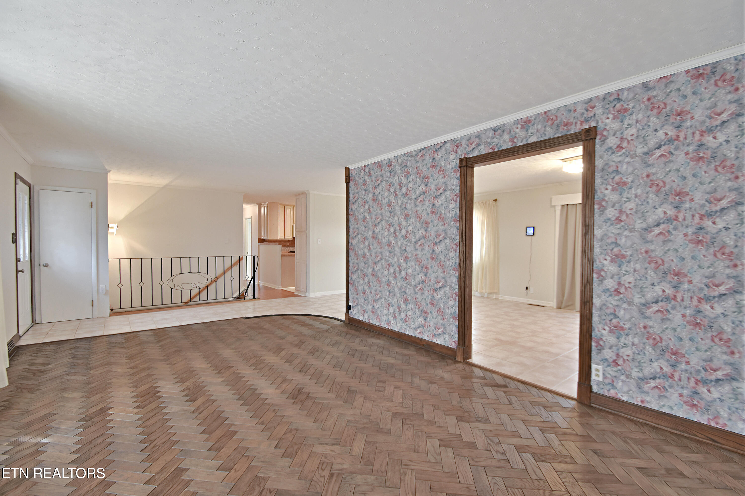 5833 Briercliff Rd Property Photo 4