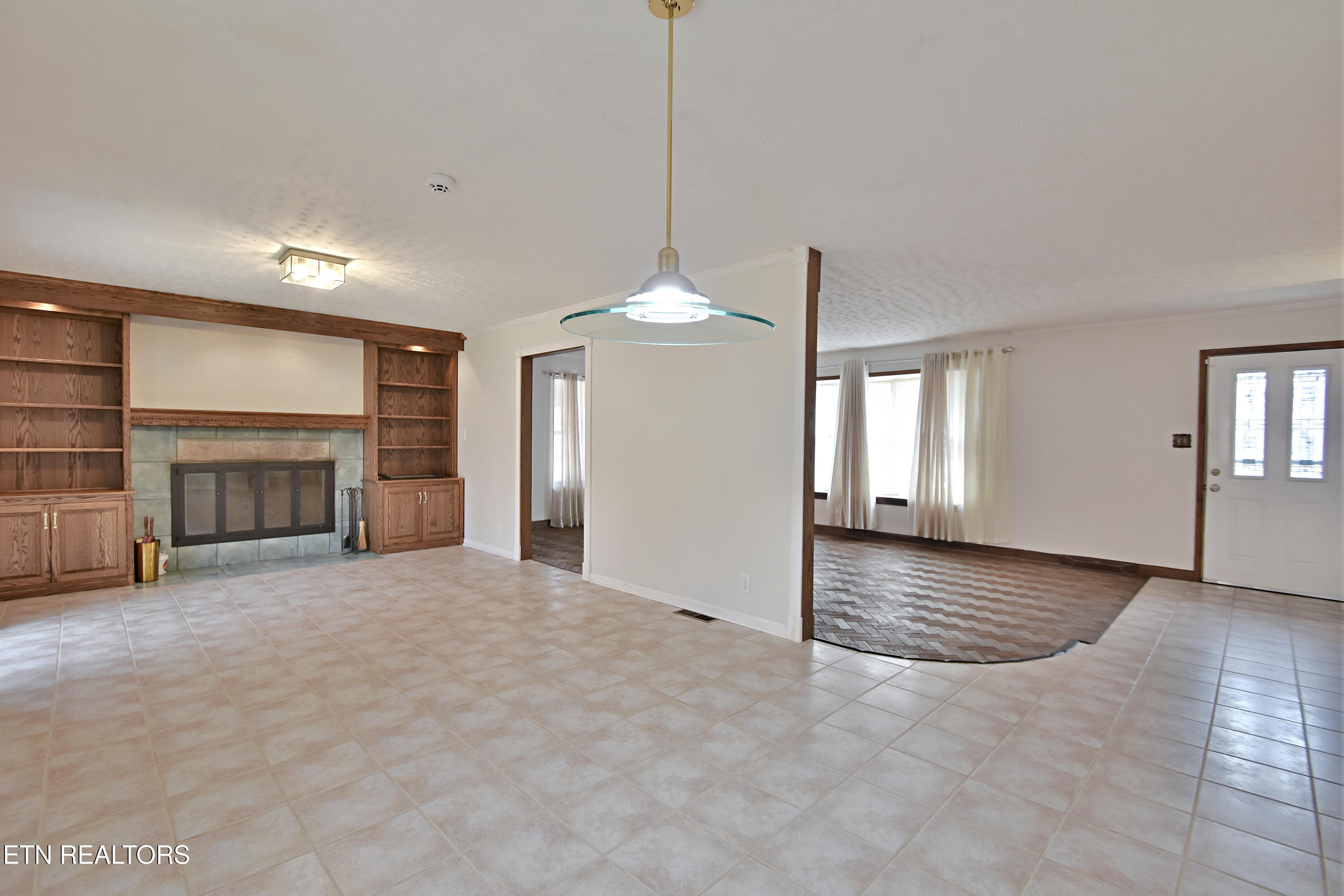 5833 Briercliff Rd Property Photo 6