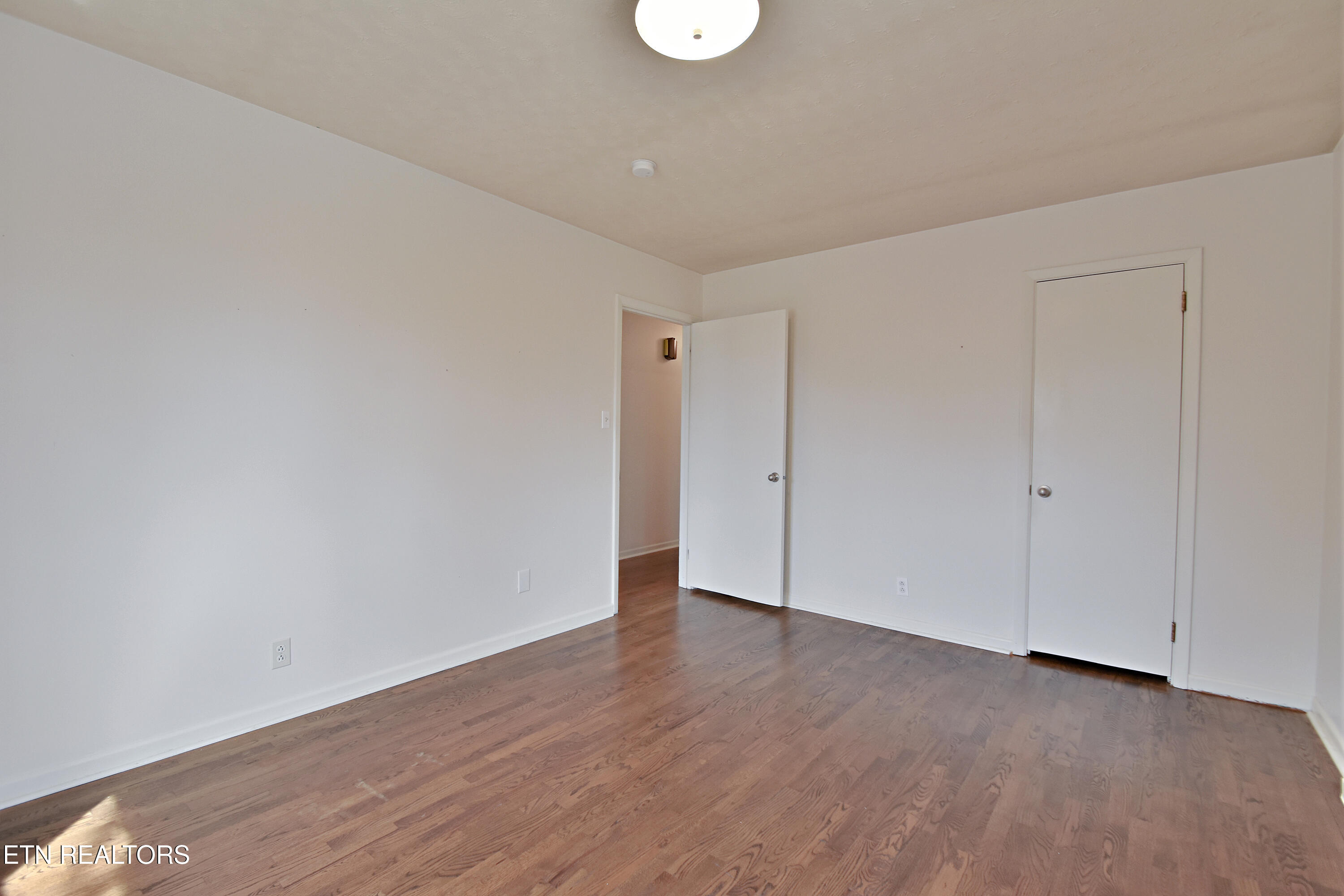 5833 Briercliff Rd Property Photo 13