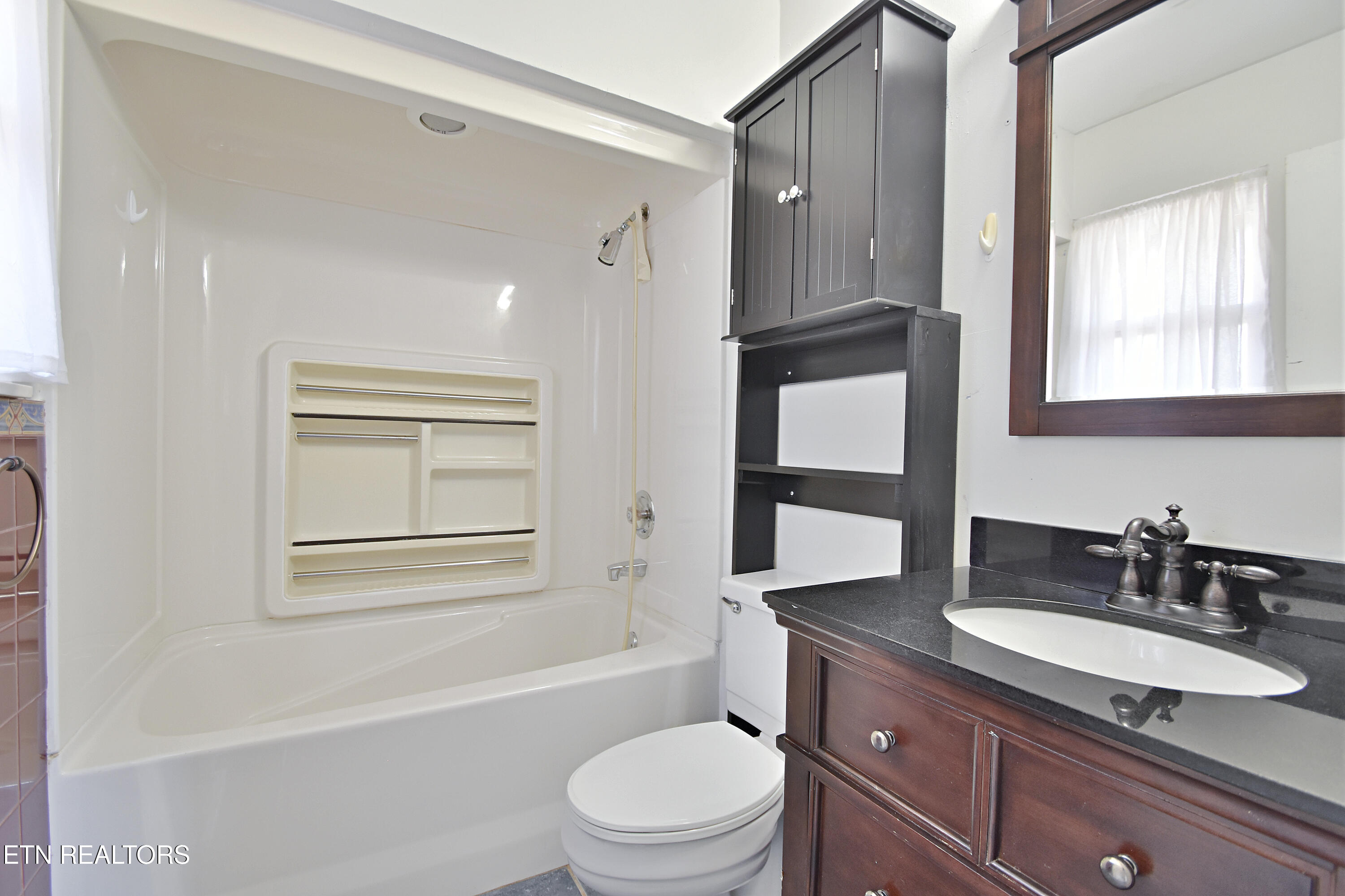 5833 Briercliff Rd Property Photo 16
