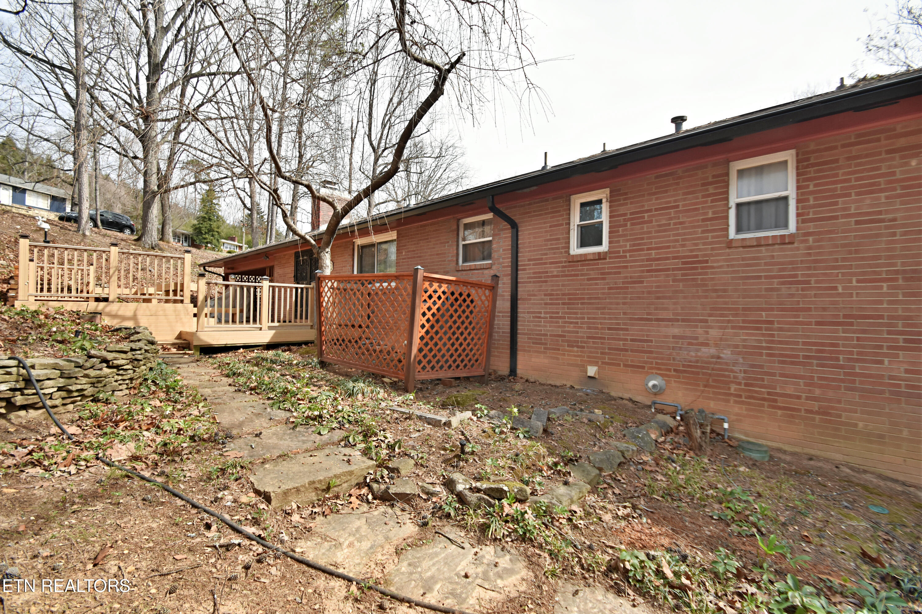 5833 Briercliff Rd Property Photo 28