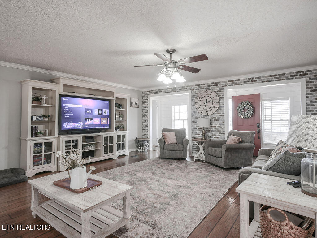 260 County Road 384 Property Photo 36