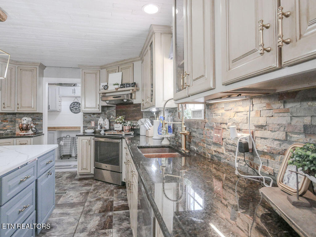260 County Road 384 Property Photo 38
