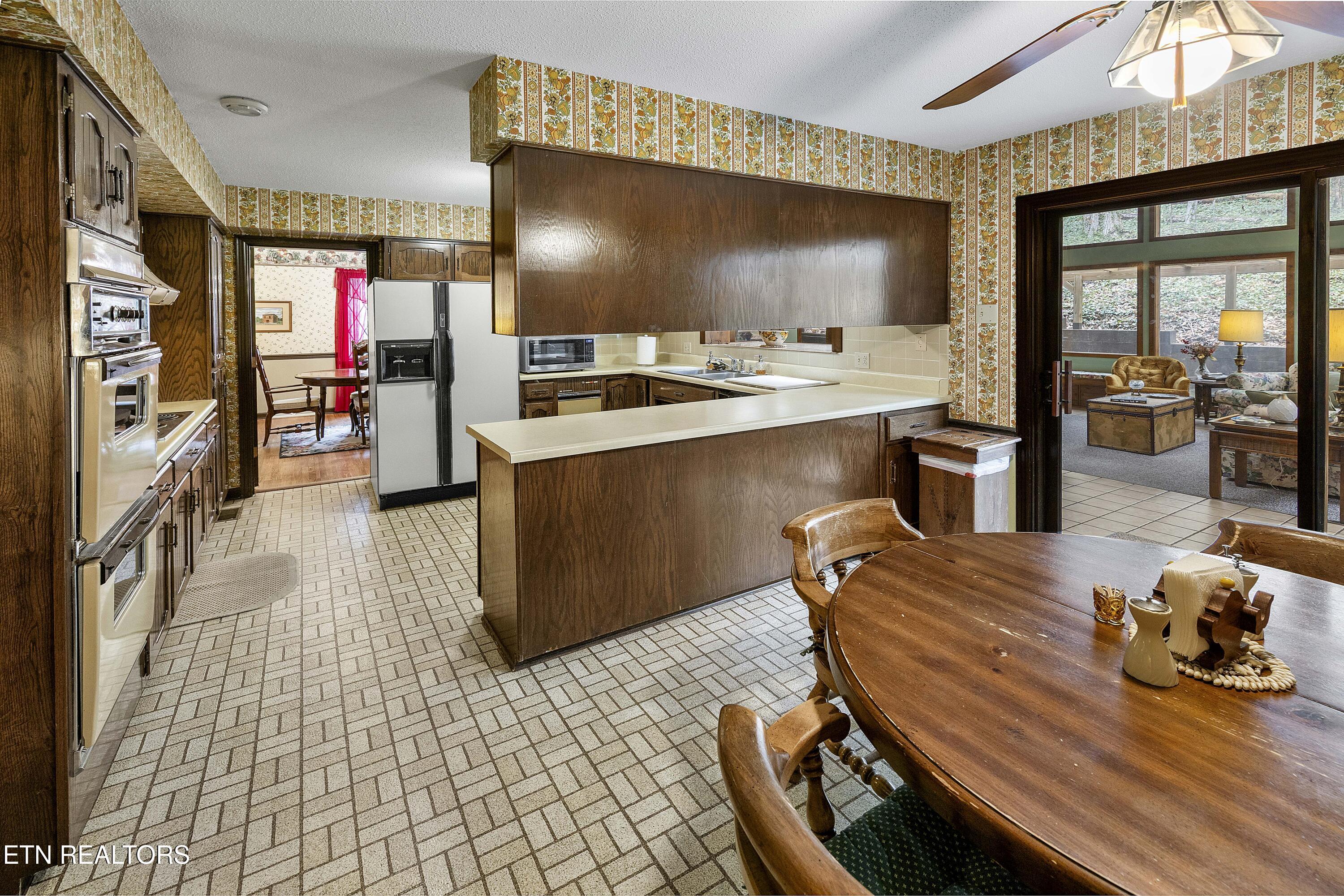 3217 Montlake Drive Property Photo 5