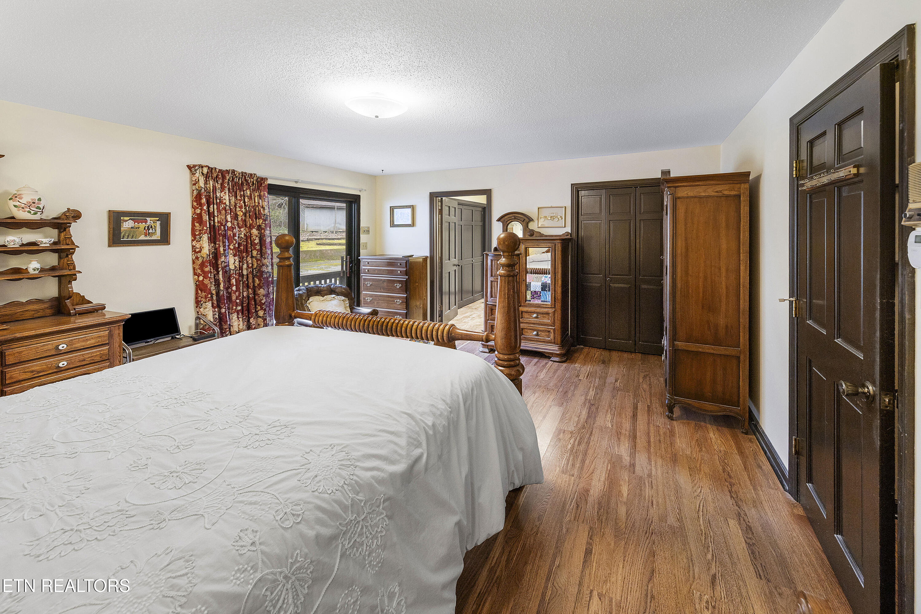 3217 Montlake Drive Property Photo 38