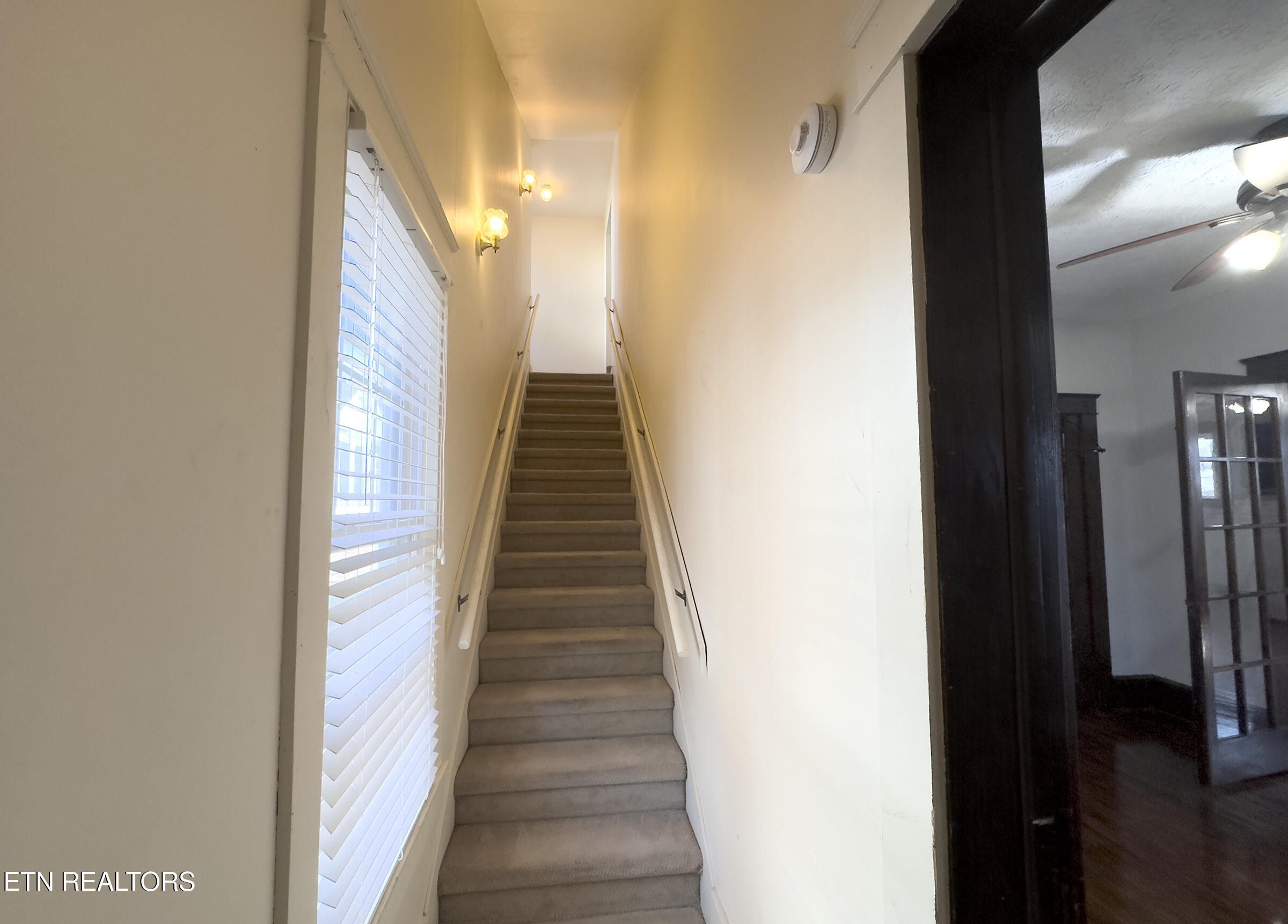 124 E Churchwell Ave Property Photo 38