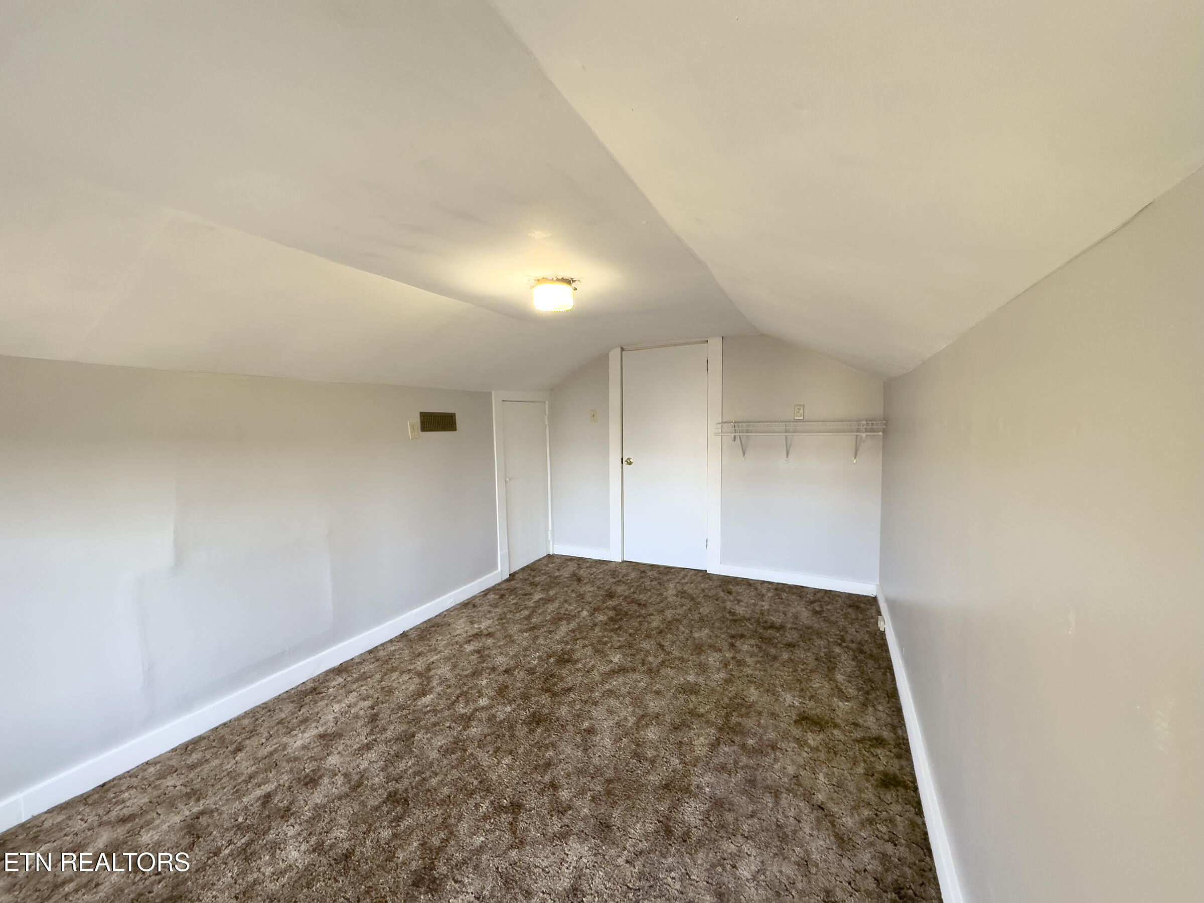 124 E Churchwell Ave Property Photo 47