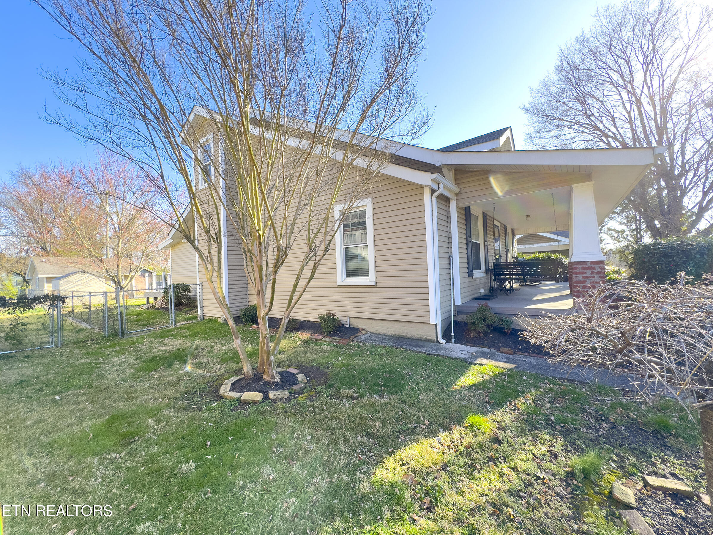124 E Churchwell Ave Property Photo 55