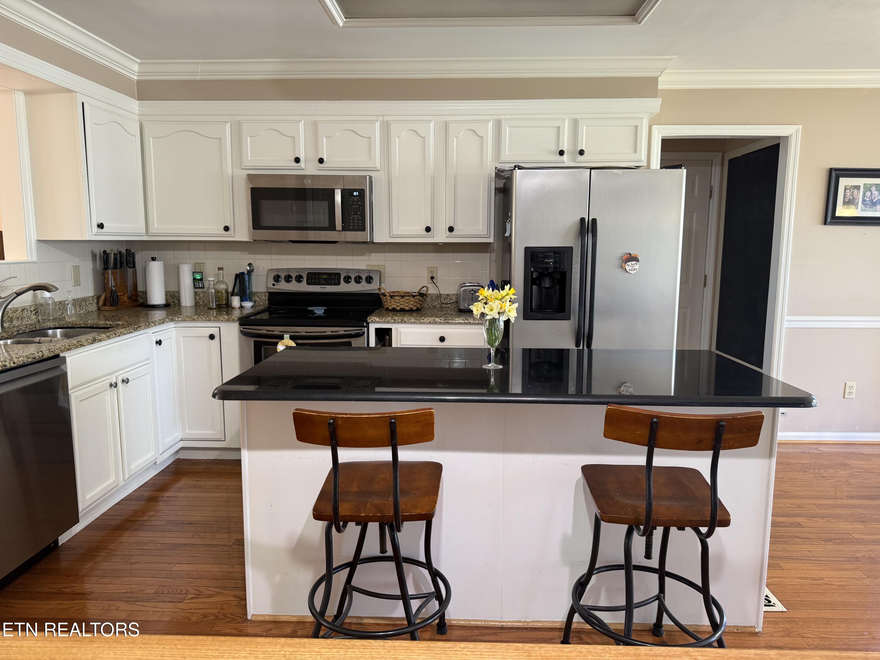 9041 Straw Flower Drive Property Photo 10