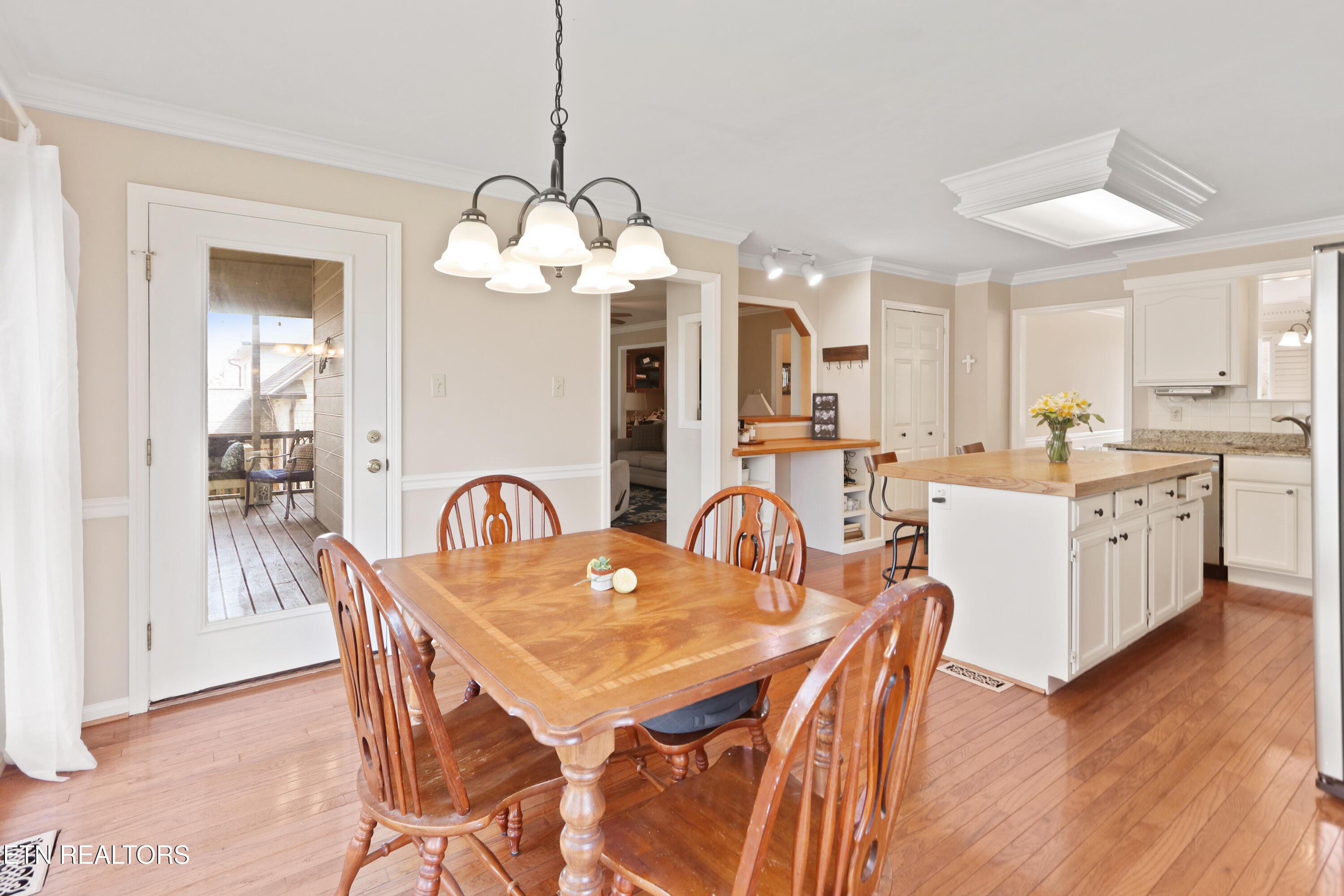 9041 Straw Flower Drive Property Photo 14