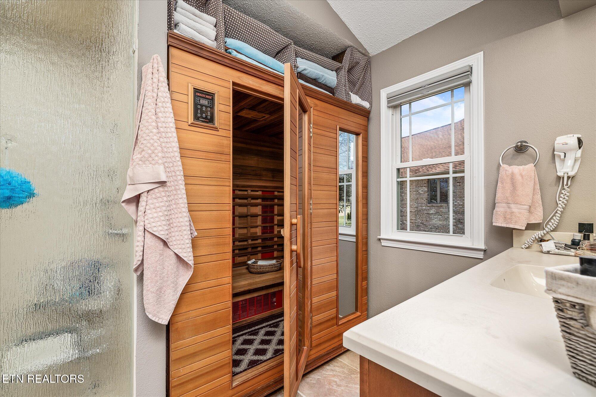 23 Hurstwood Lane Property Photo 15