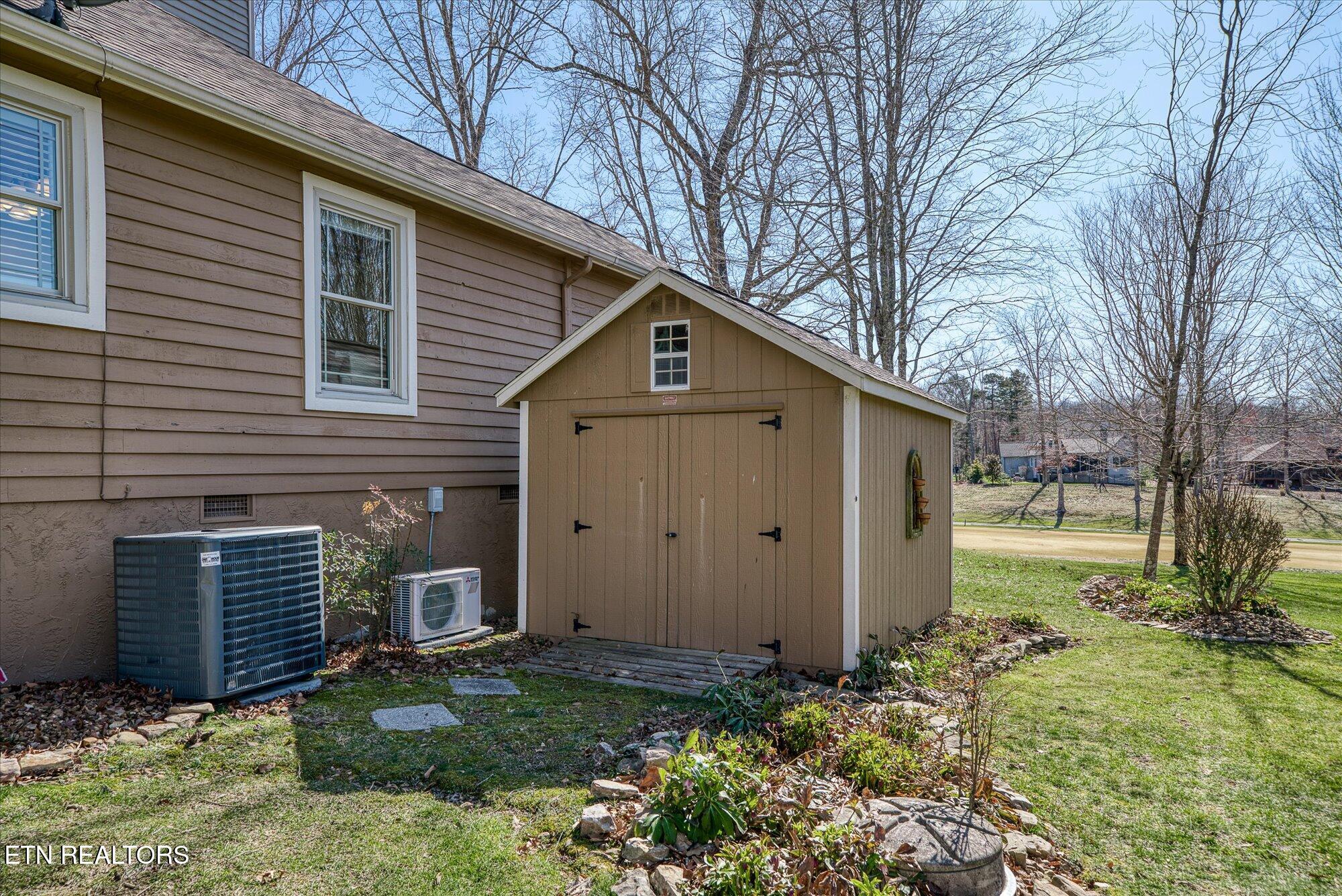 23 Hurstwood Lane Property Photo 27
