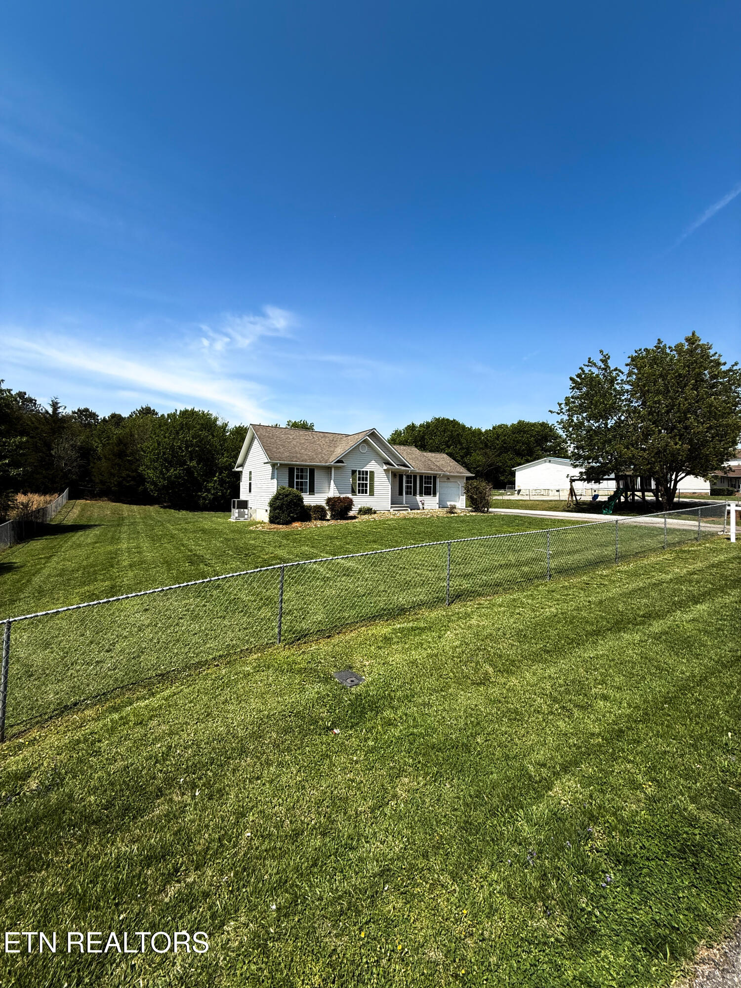 106 Squaw Lane Property Photo 2