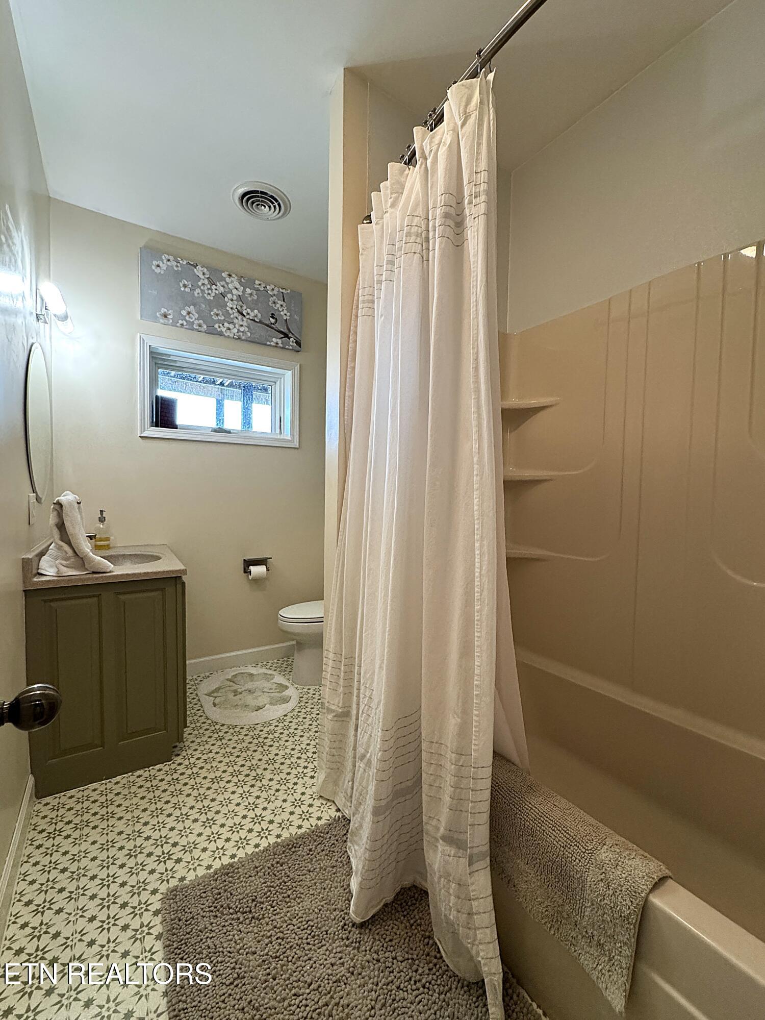 792 Edenwood Way Property Photo 46