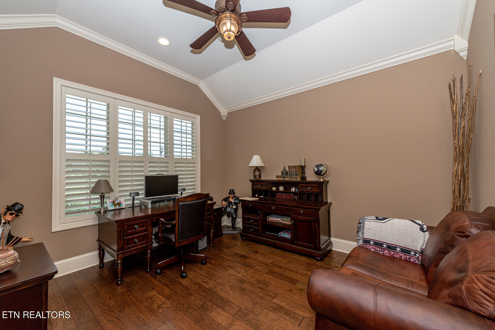 102 Pheasant Walk Drive Property Photo 7