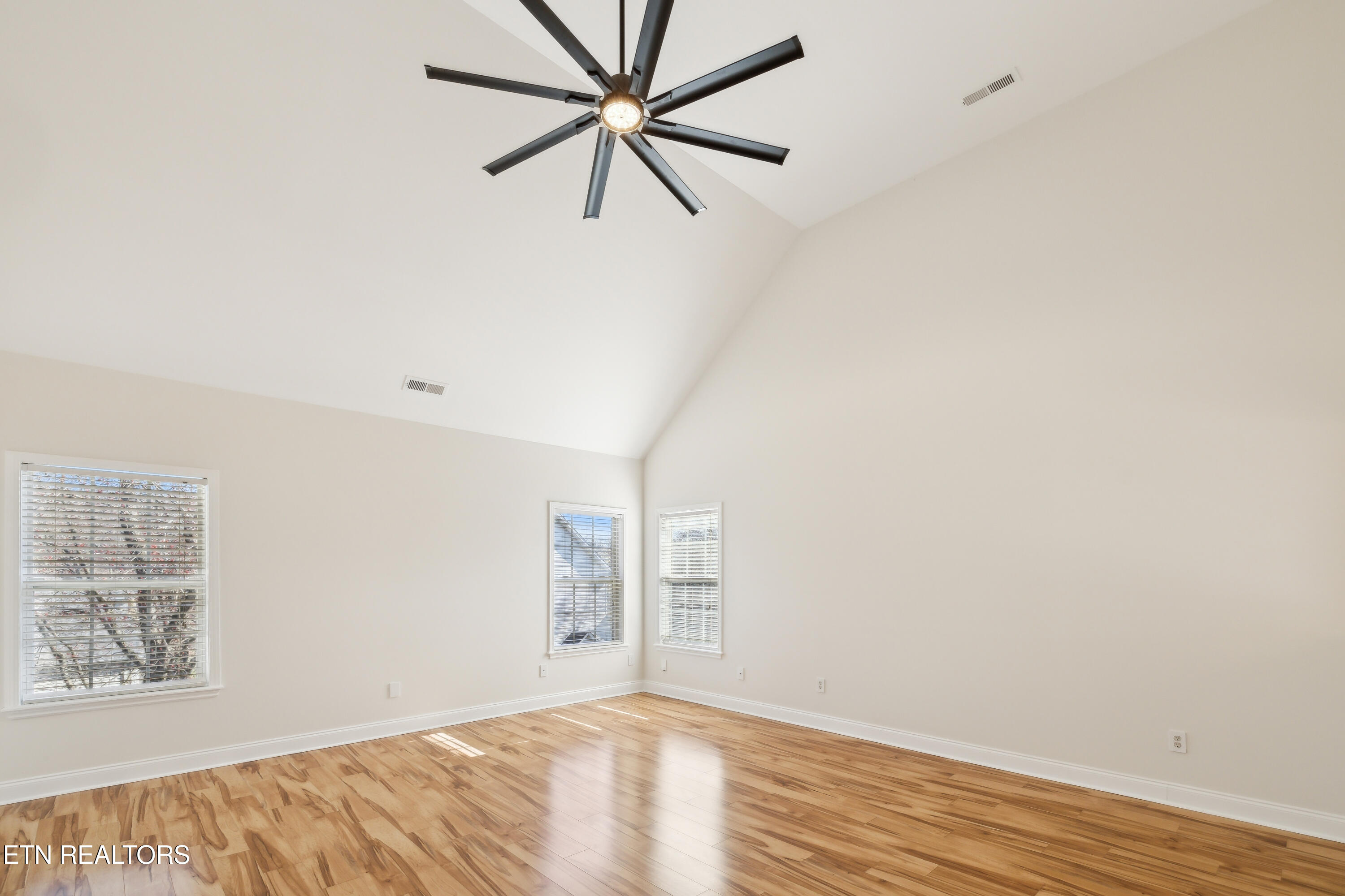 11034 Eagle Creek Lane Property Photo 30