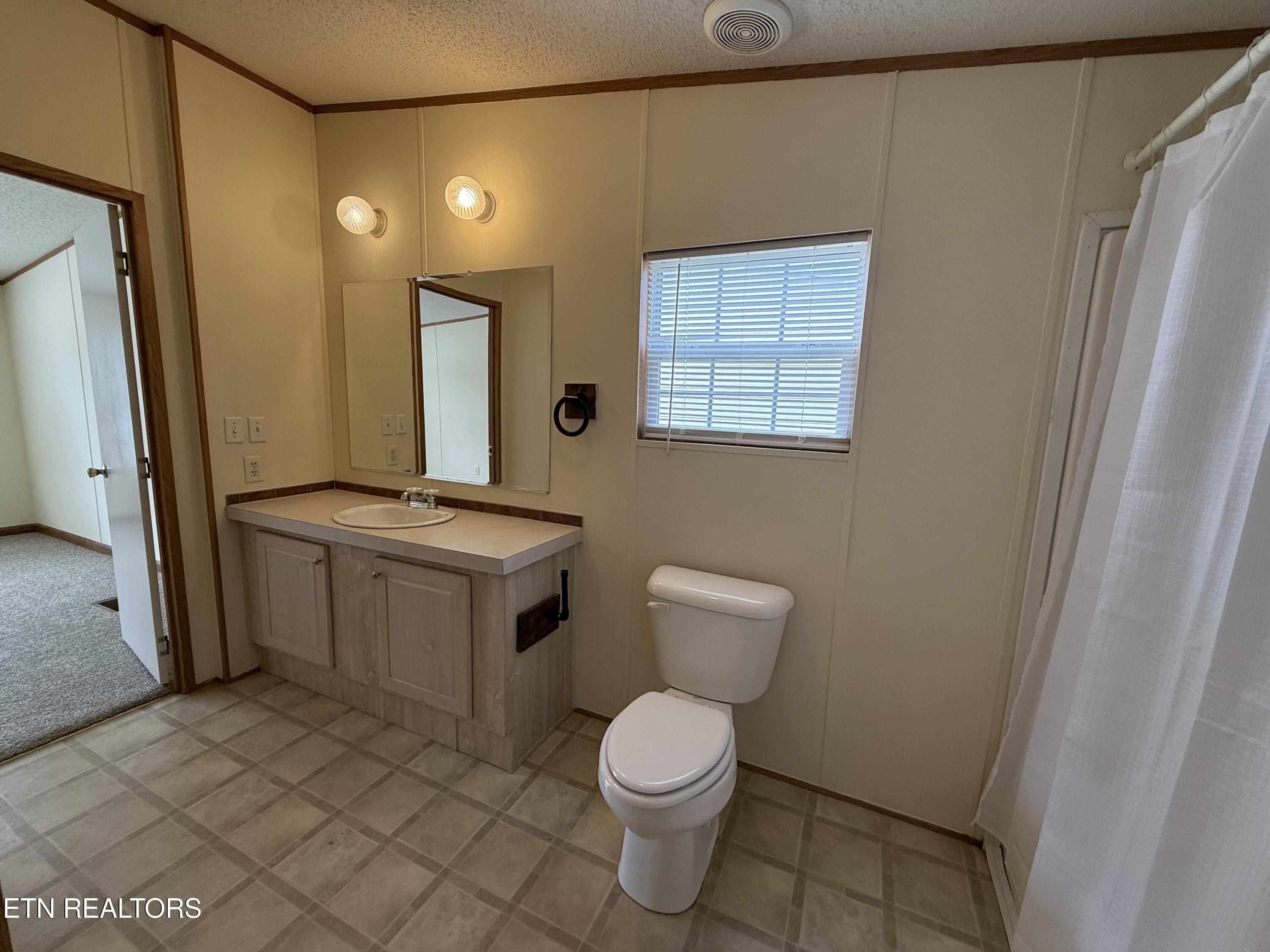 279 Forest Ave Property Photo 7