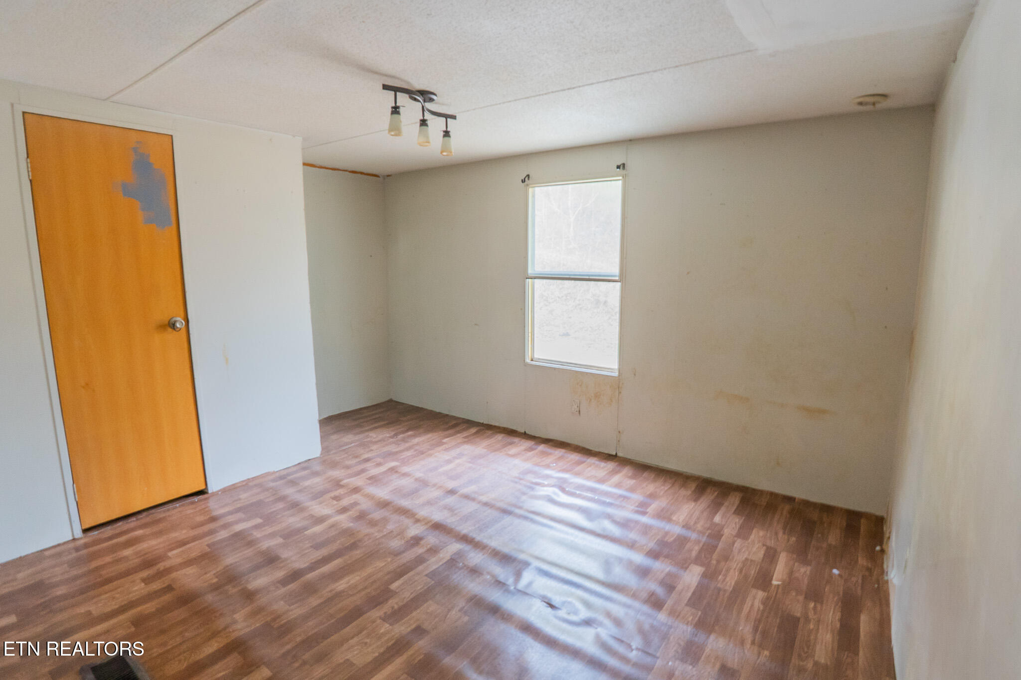 591 Cane Creek Mountain Rd Property Photo 4