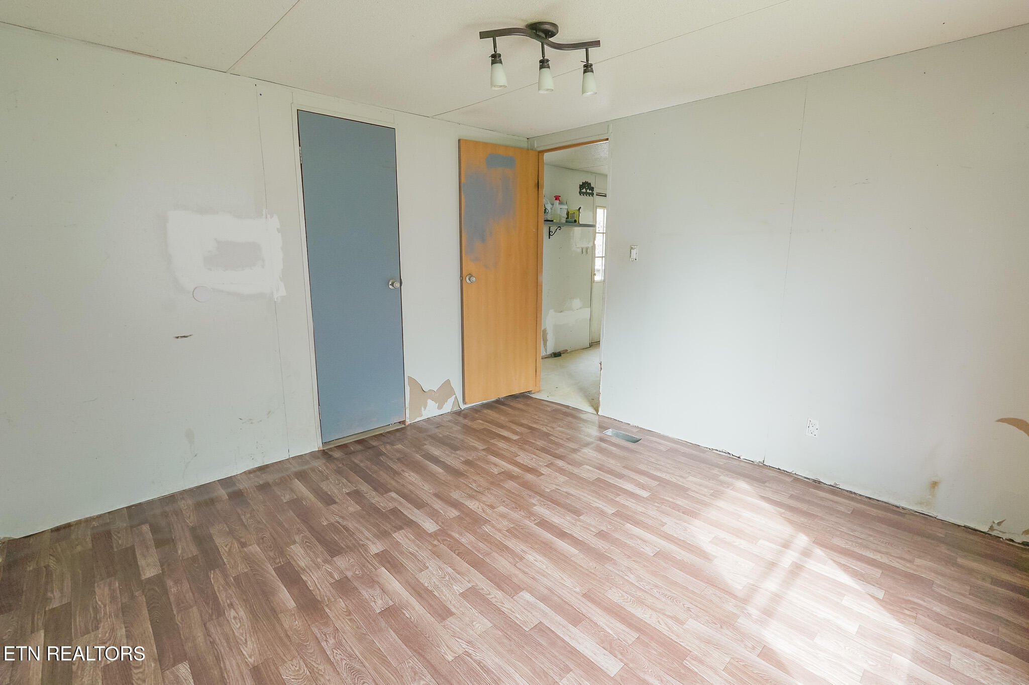 591 Cane Creek Mountain Rd Property Photo 6