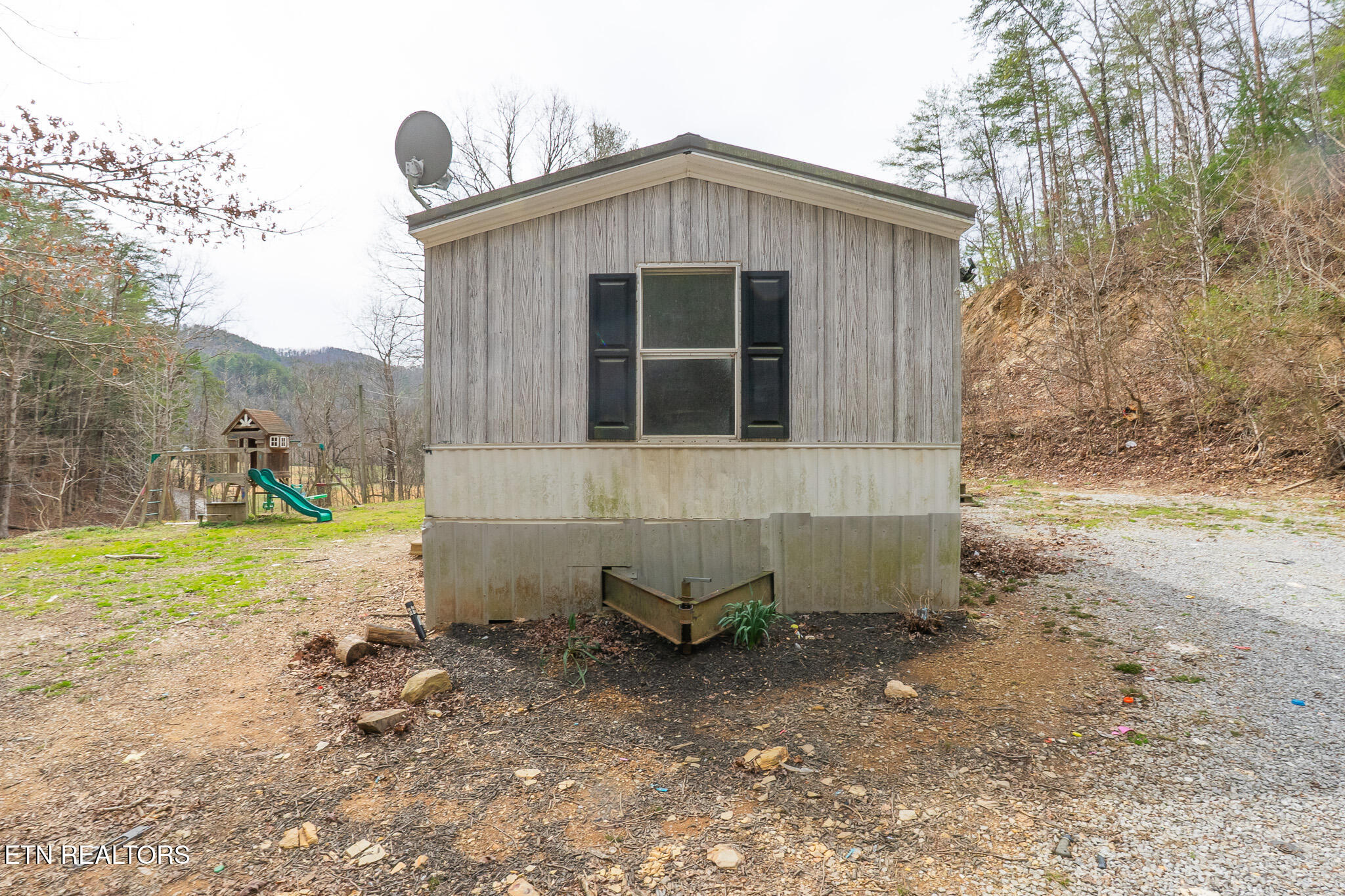 591 Cane Creek Mountain Rd Property Photo 15