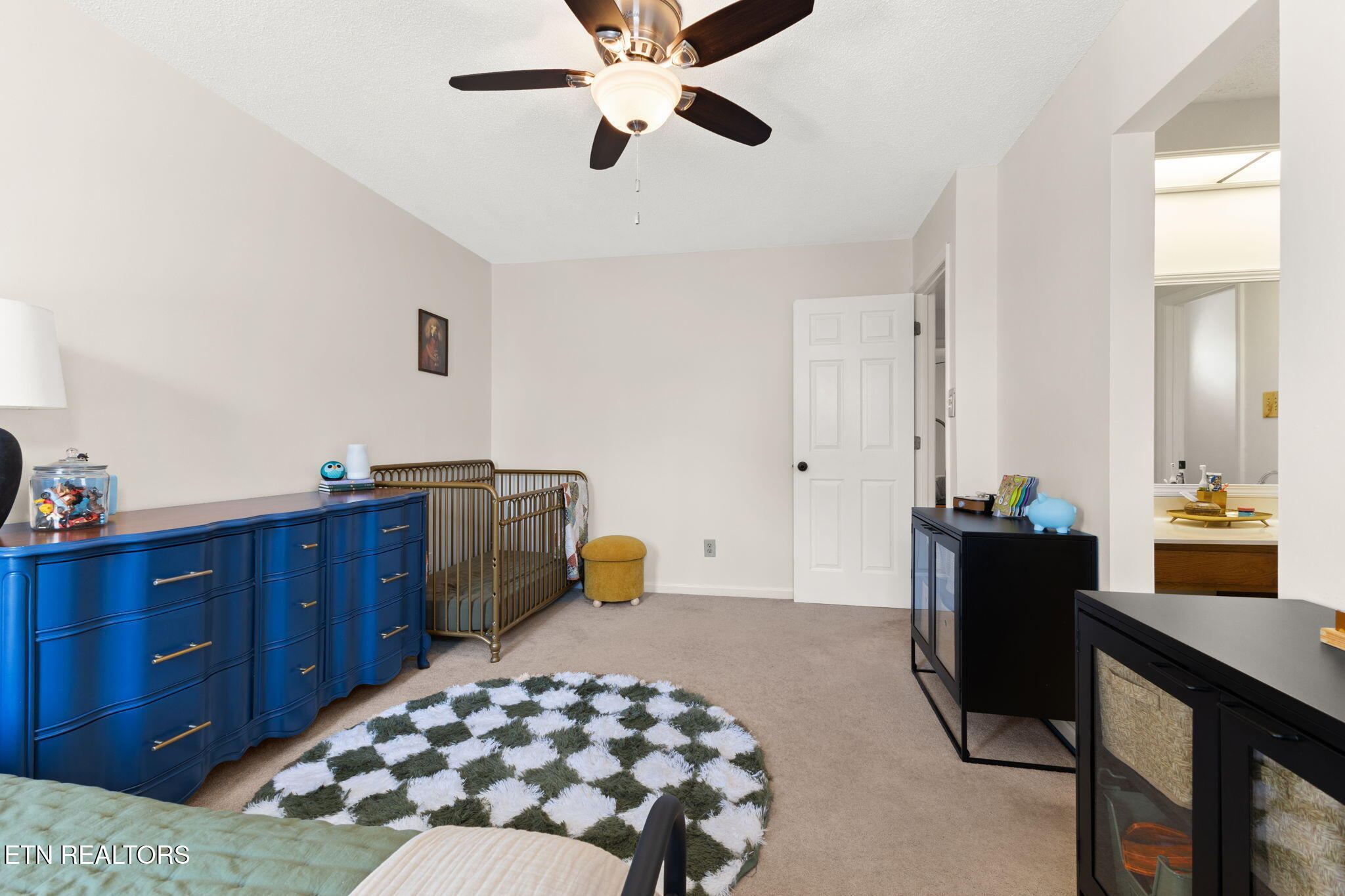 7802 Village Drive Property Photo 18